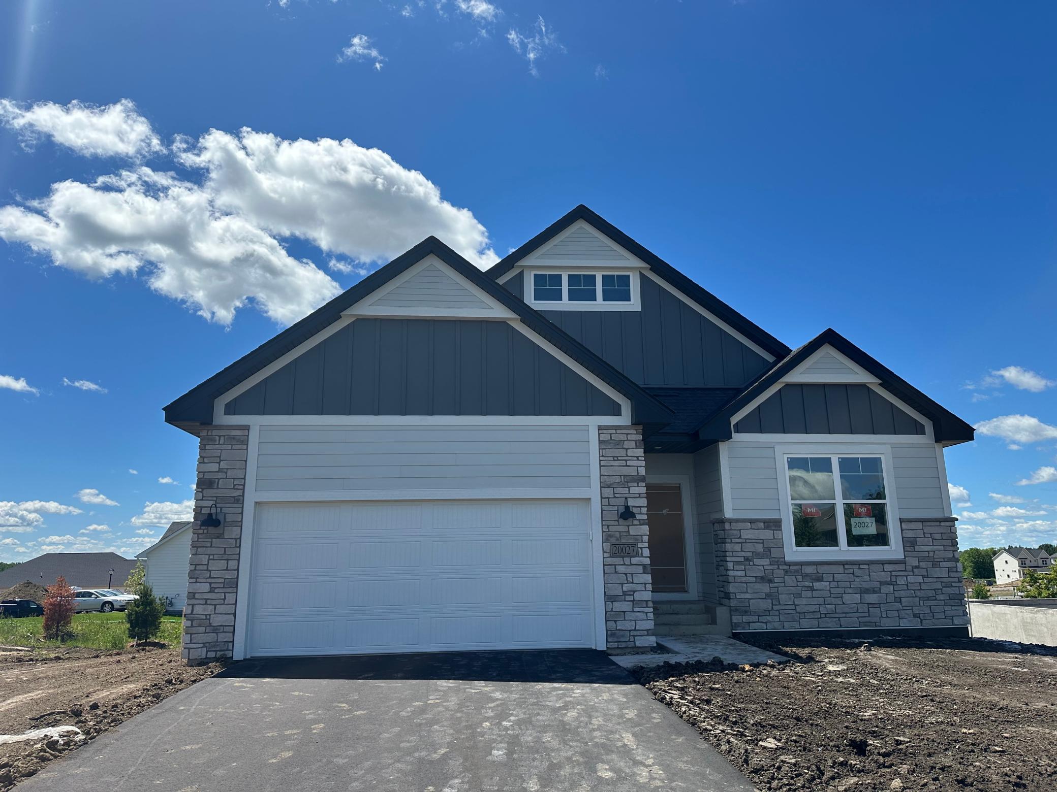 20027 Glarus Lane, Lakeville MN 55044