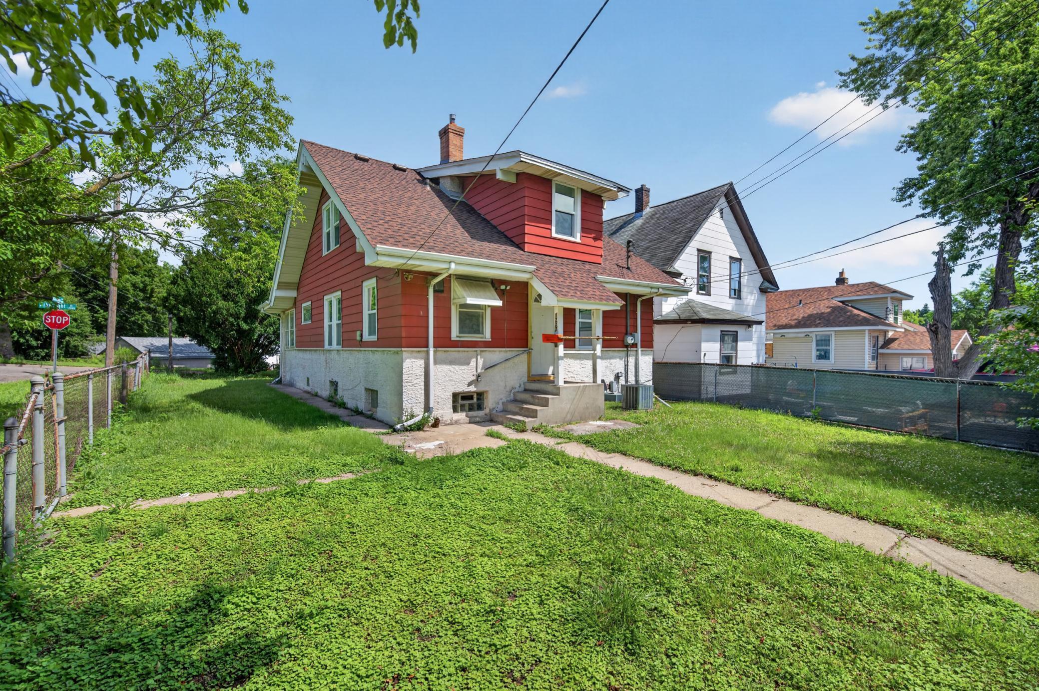 1227 Arkwright Street, Saint Paul MN 55130