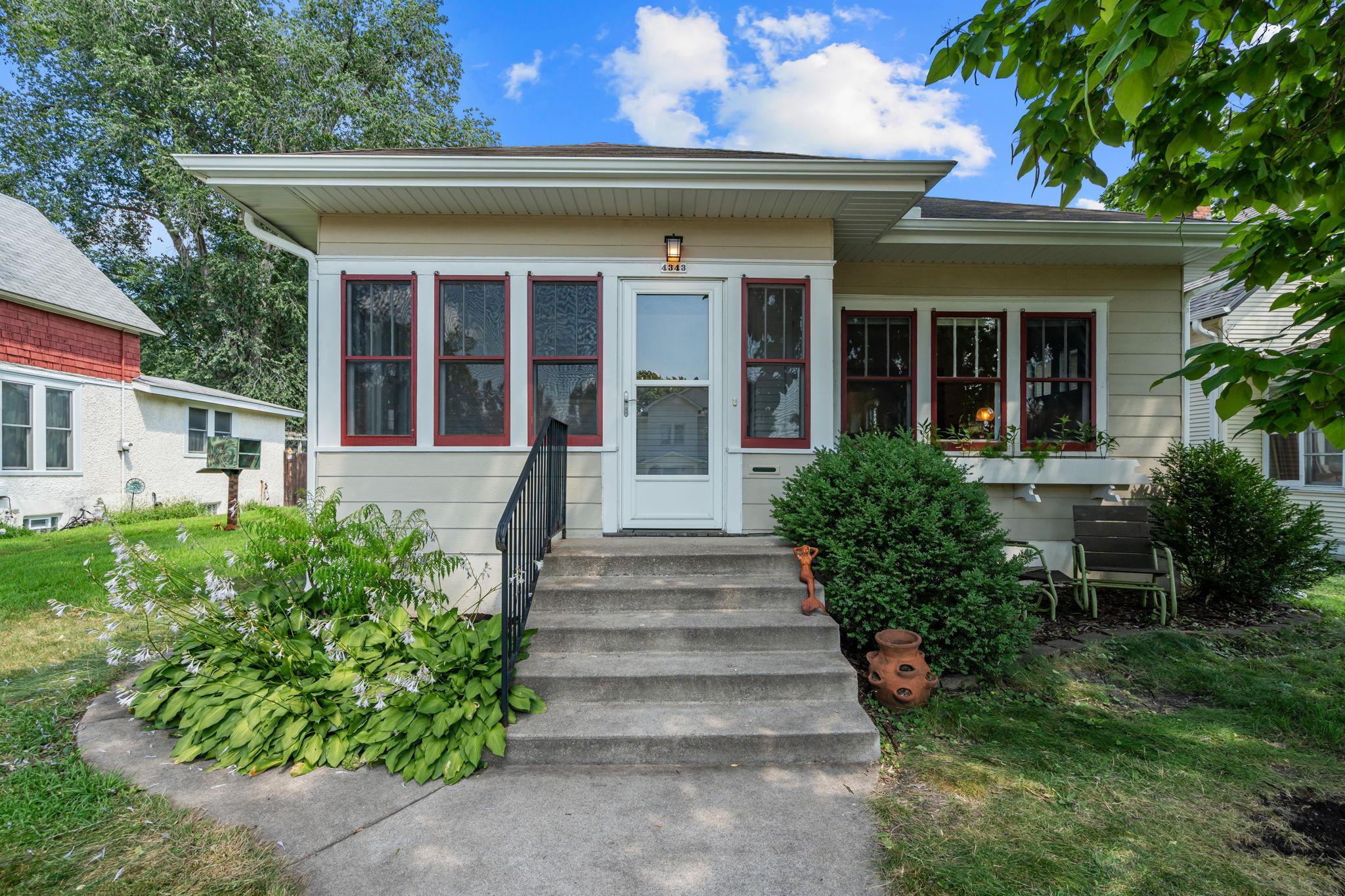 4343 10th Avenue S, Minneapolis MN 55407