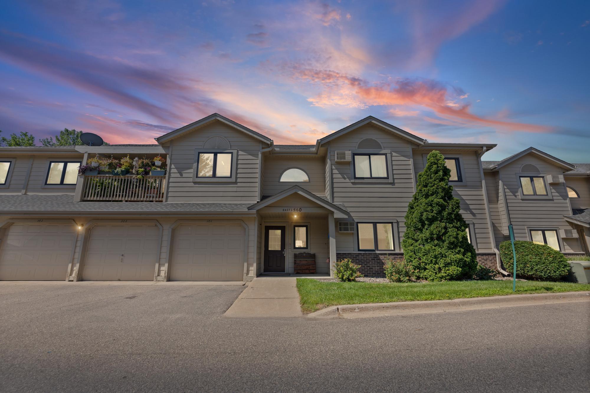 1560 Wheelock Lane Unit 203, Saint Paul MN 55117