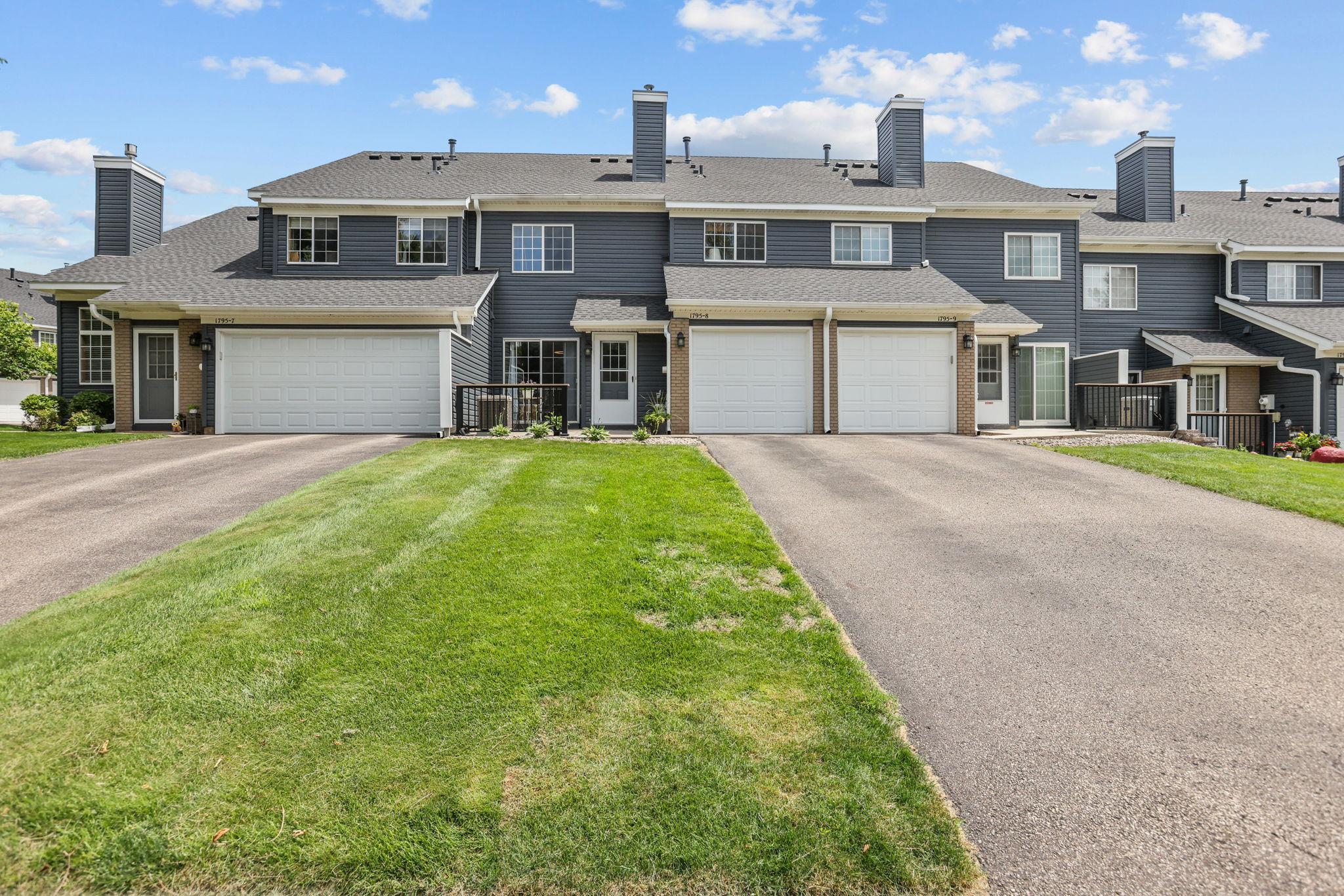 1795 Donegal Drive Unit 8, Woodbury MN 55125