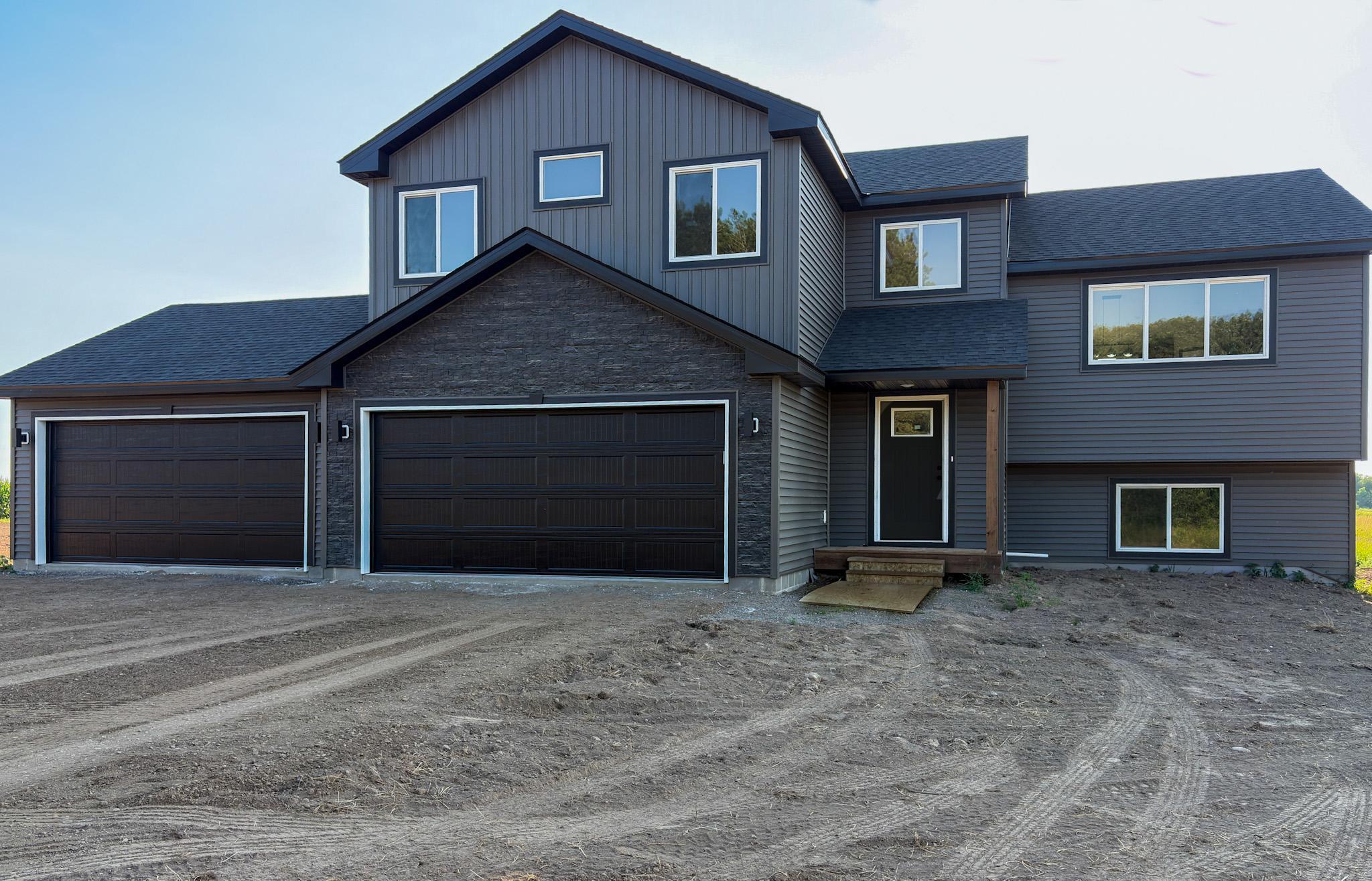 19323 90th Avenue, Milaca MN 56353