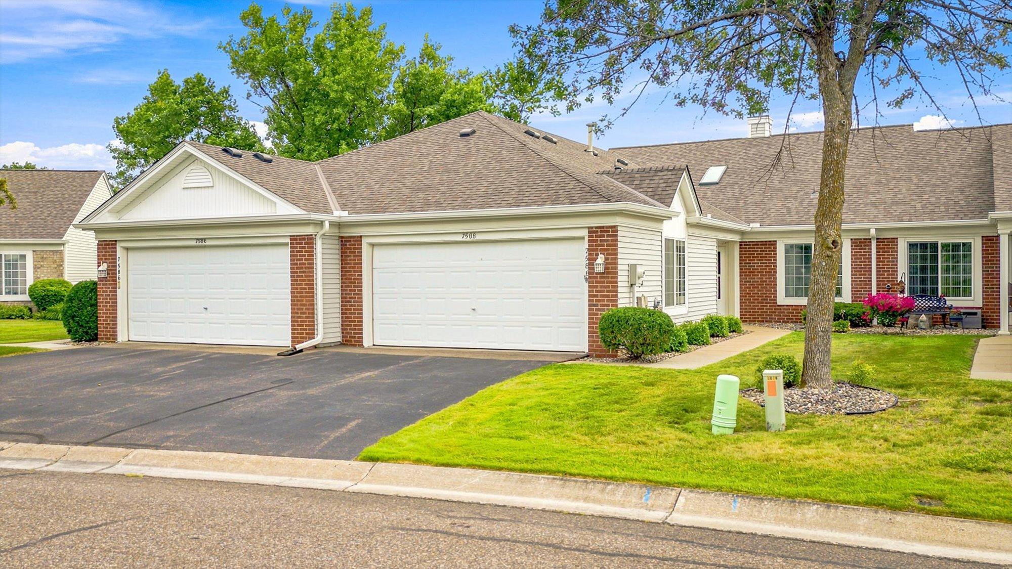 7588 Ojibway Park Bay, Woodbury MN 55125