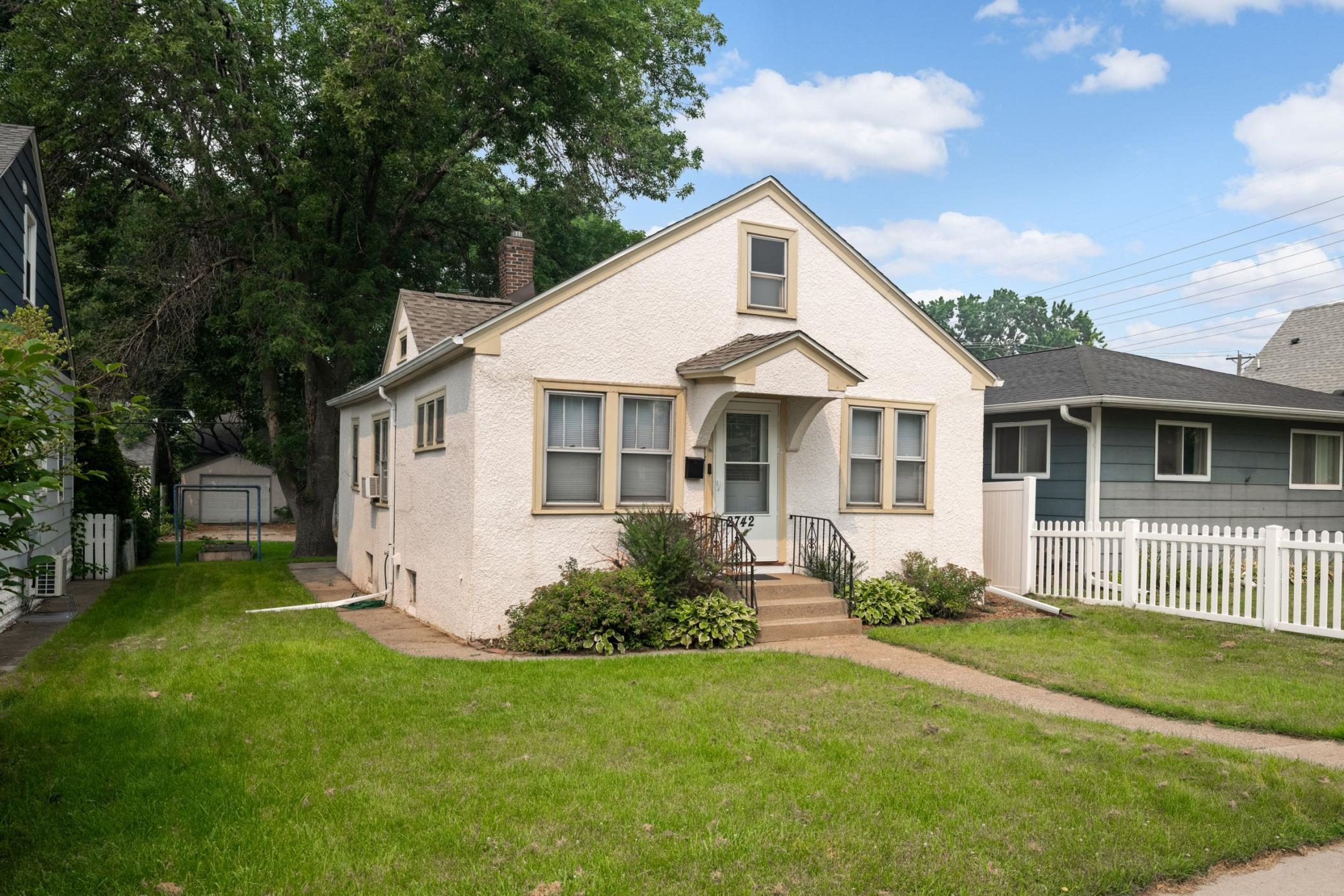 2742 Grand Street NE, Minneapolis MN 55418