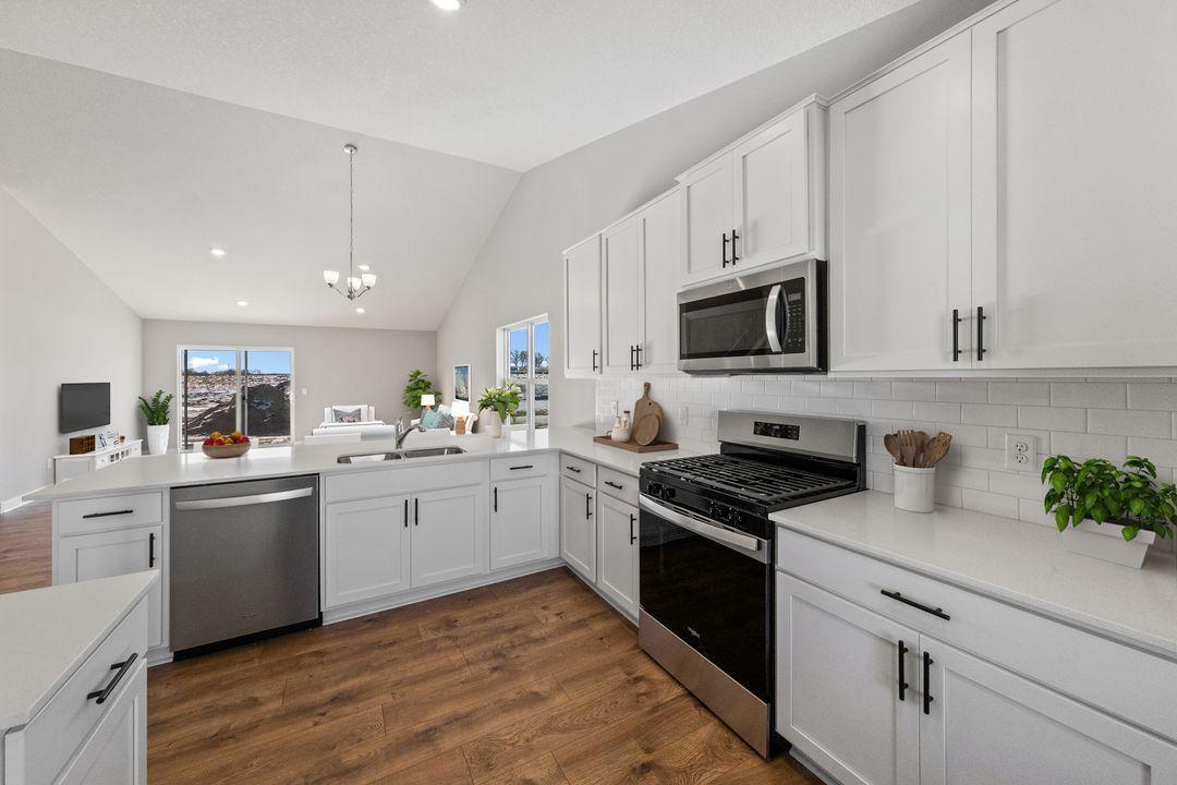 1656 Shasta Drive, Shakopee MN 55379