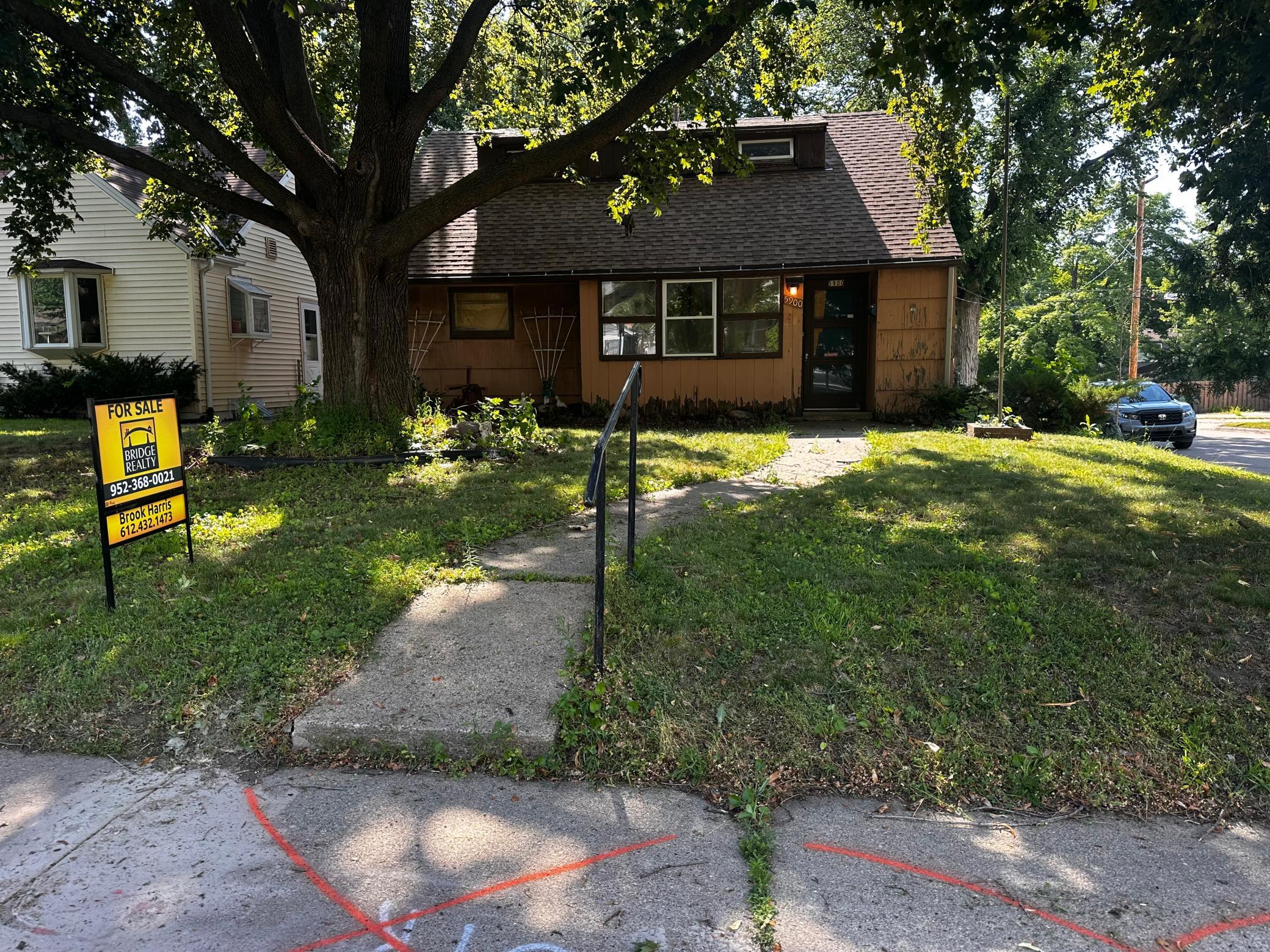 5900 Russell Avenue S, Minneapolis MN 55410