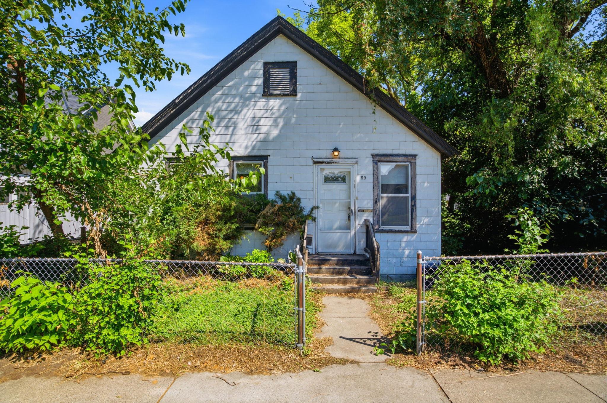99 Lawson Avenue W, Saint Paul MN 55117
