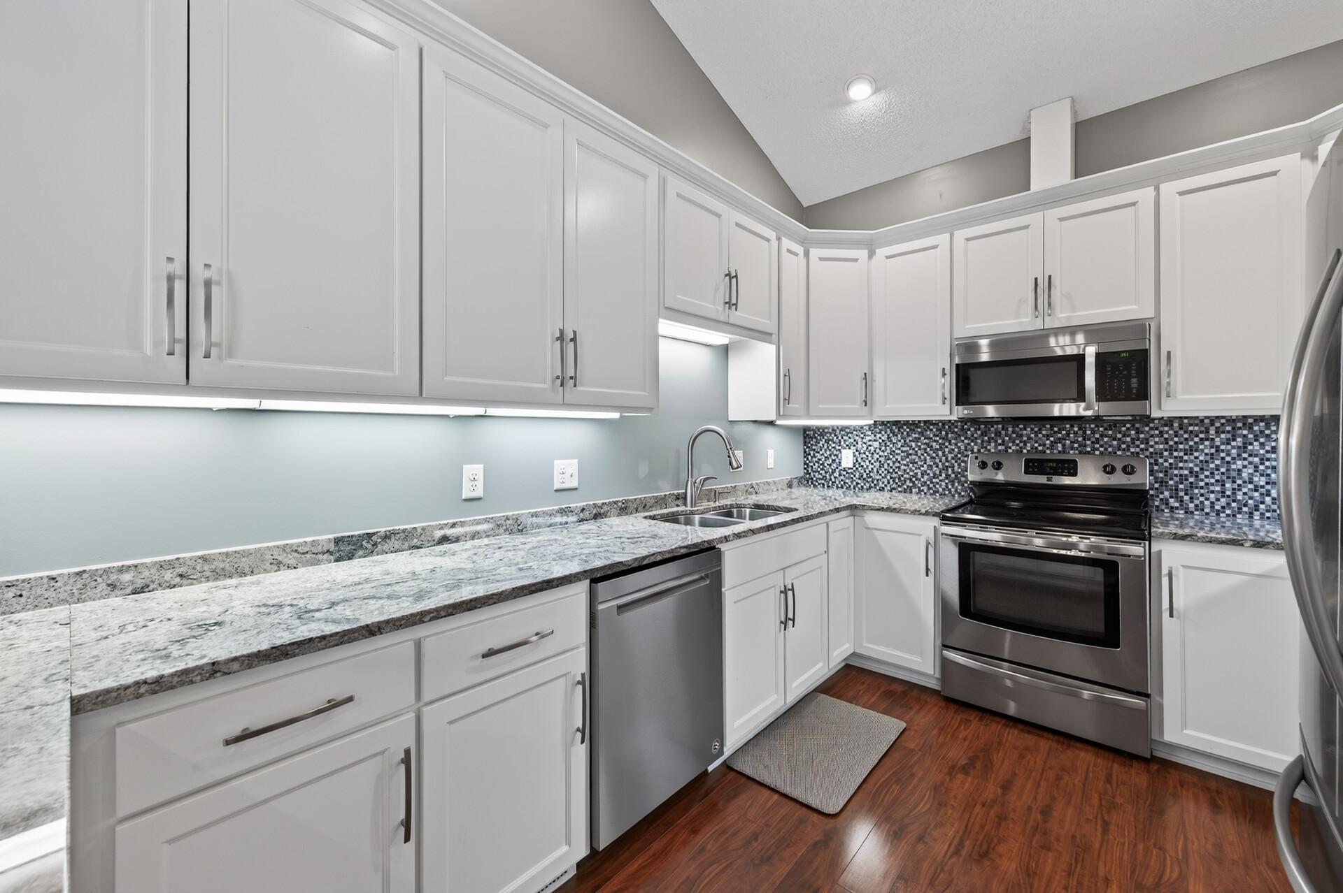 834 Seal Street, Saint Paul MN 55114