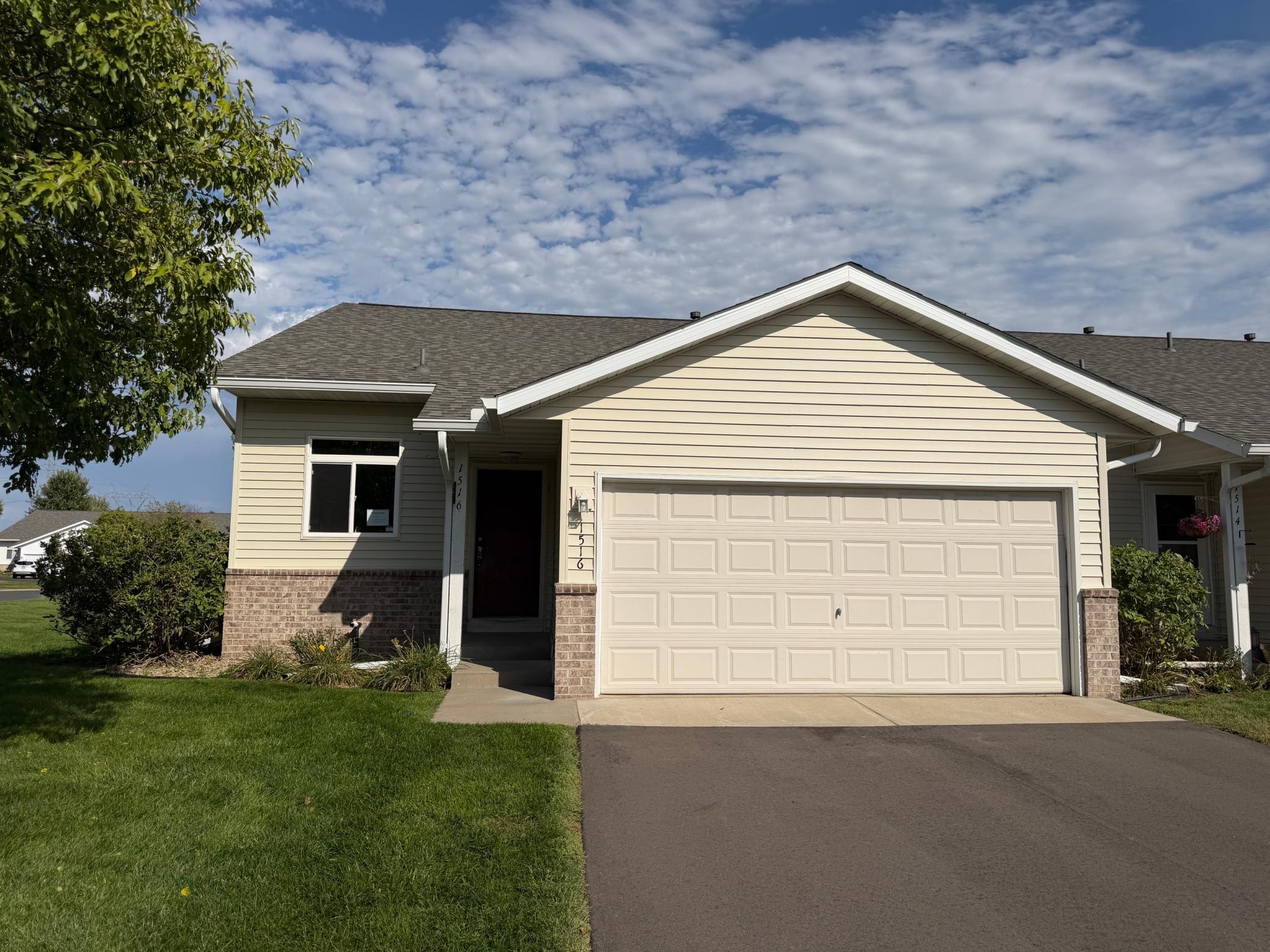 1516 Dublin Court, Shakopee MN 55379