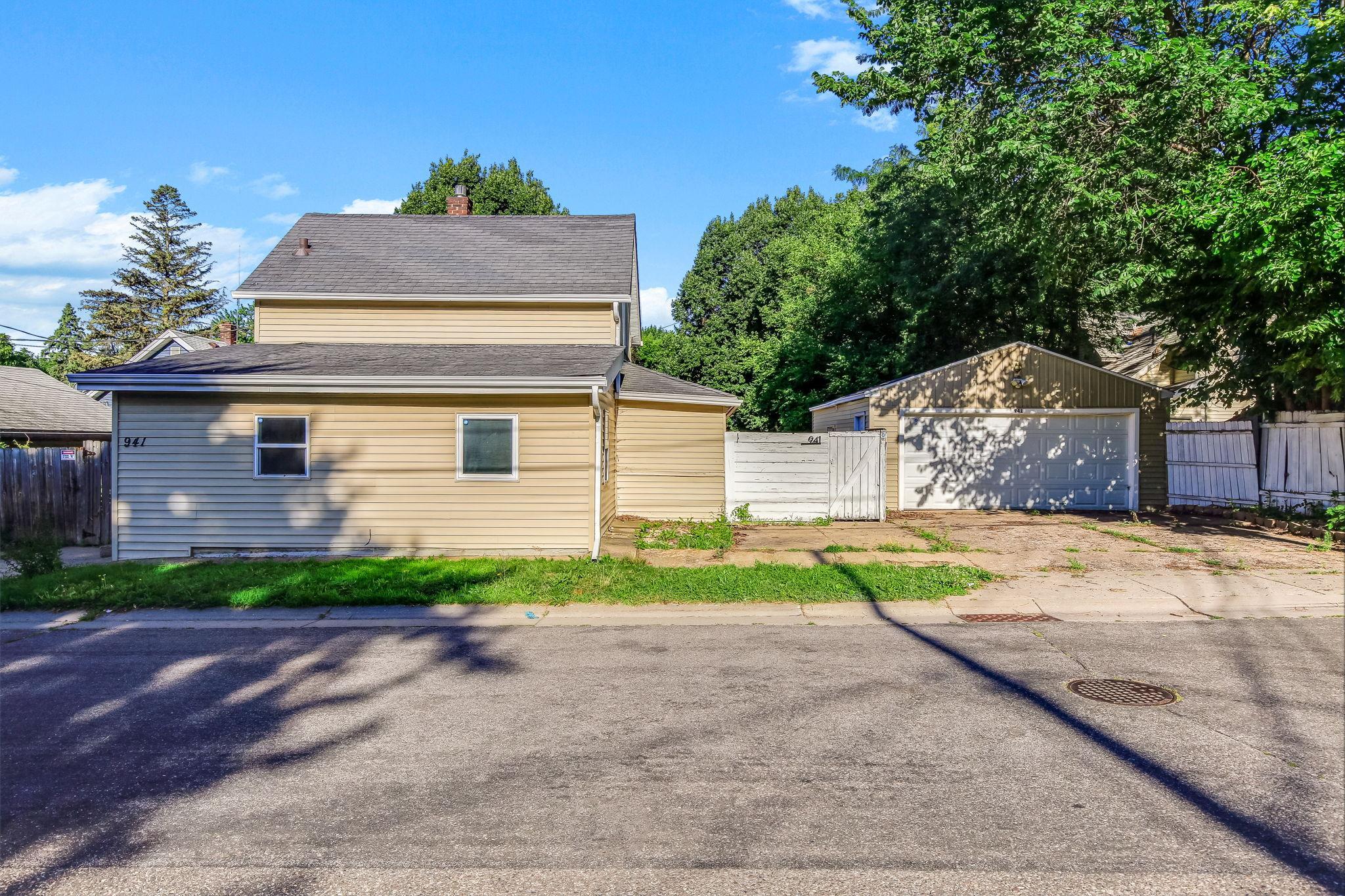 941 Cypress Street, Saint Paul MN 55106