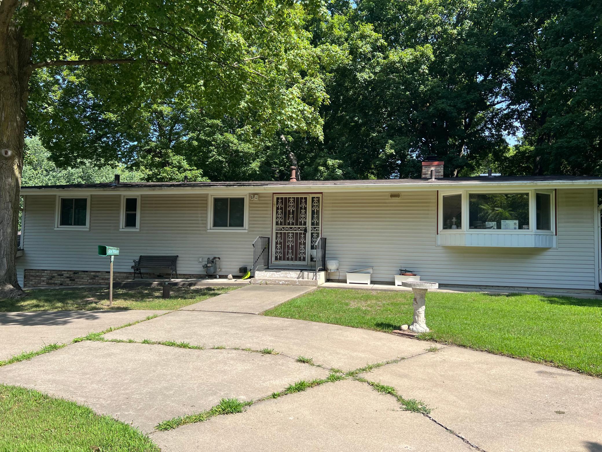 4125 Thrushwood Lane, Minnetonka MN 55345