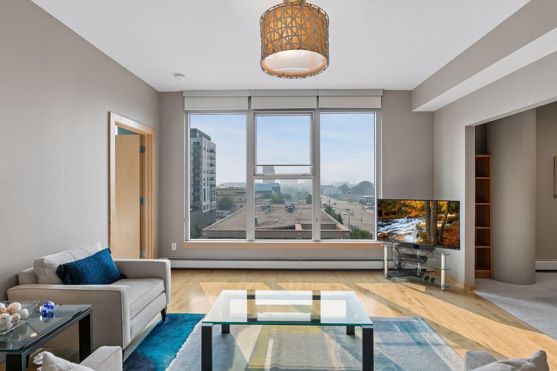 215 10th Avenue S Unit 637, Minneapolis MN 55415