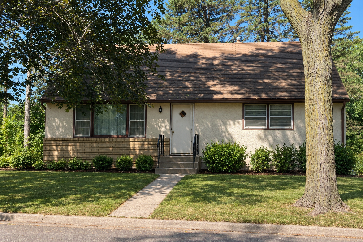 1521 Arkwright Street N, Saint Paul MN 55130