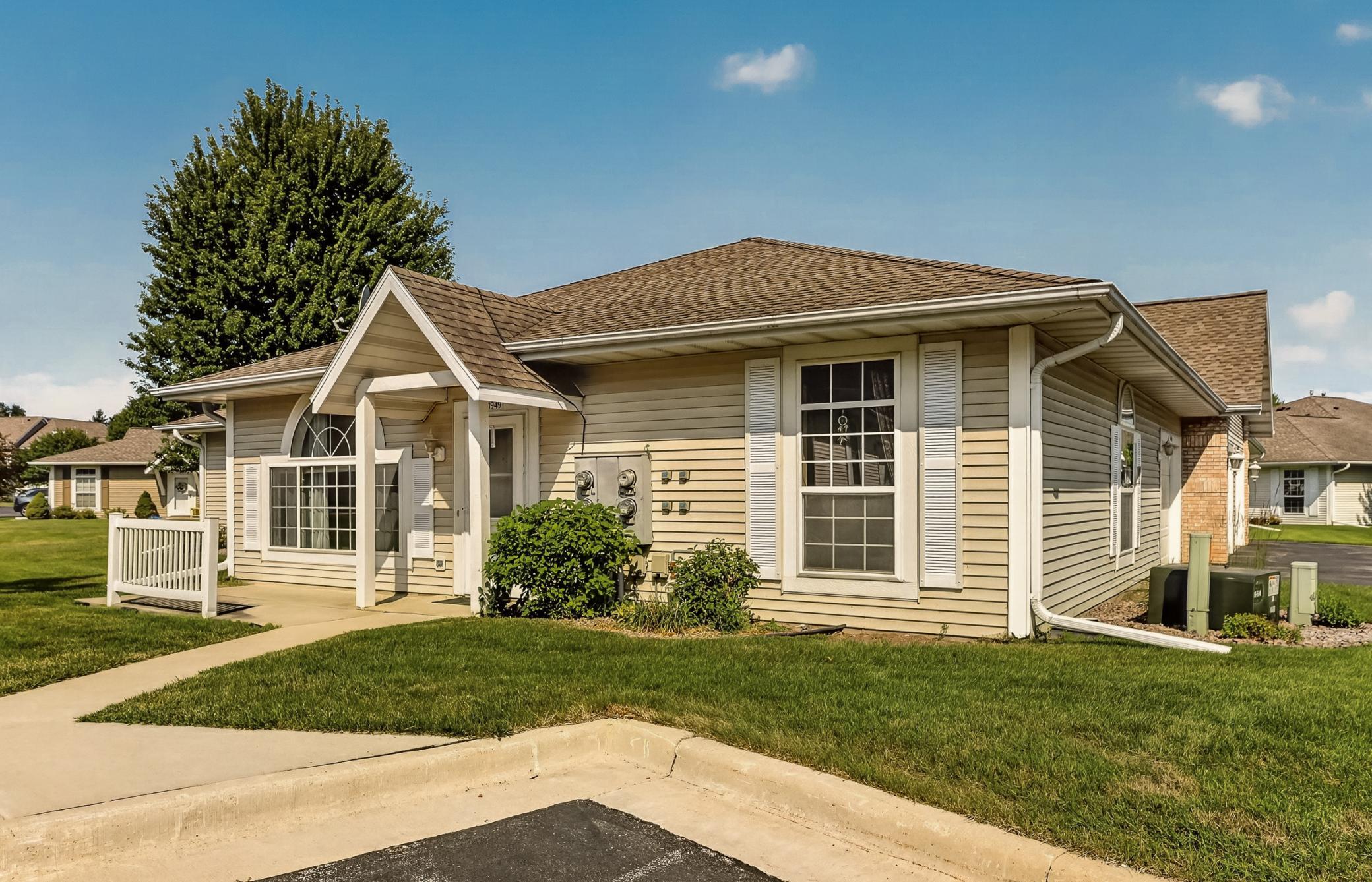 1949 Topaz Pointe Lane SW, Rochester MN 55902