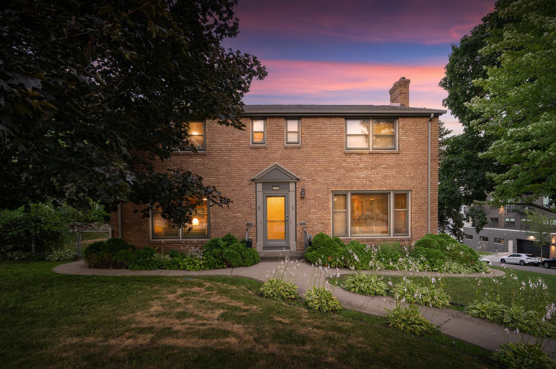 444 Lexington Parkway S Unit 2, Saint Paul MN 55105