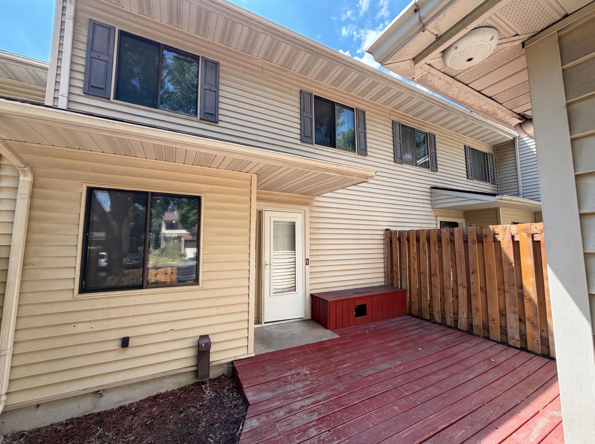 201 Bridlewood Drive, Saint Paul MN 55119