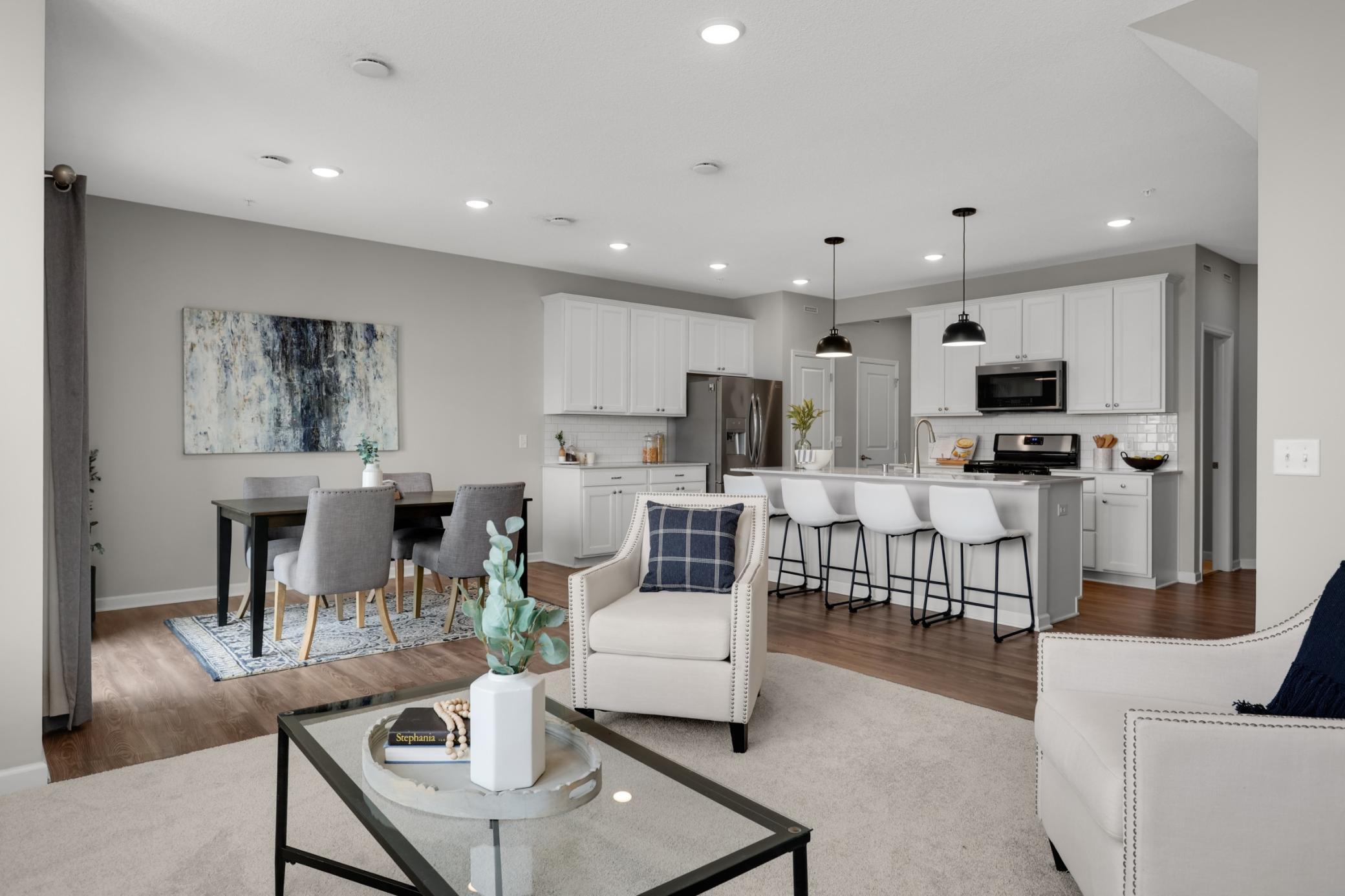 11321 Brookview Road, Woodbury MN 55129
