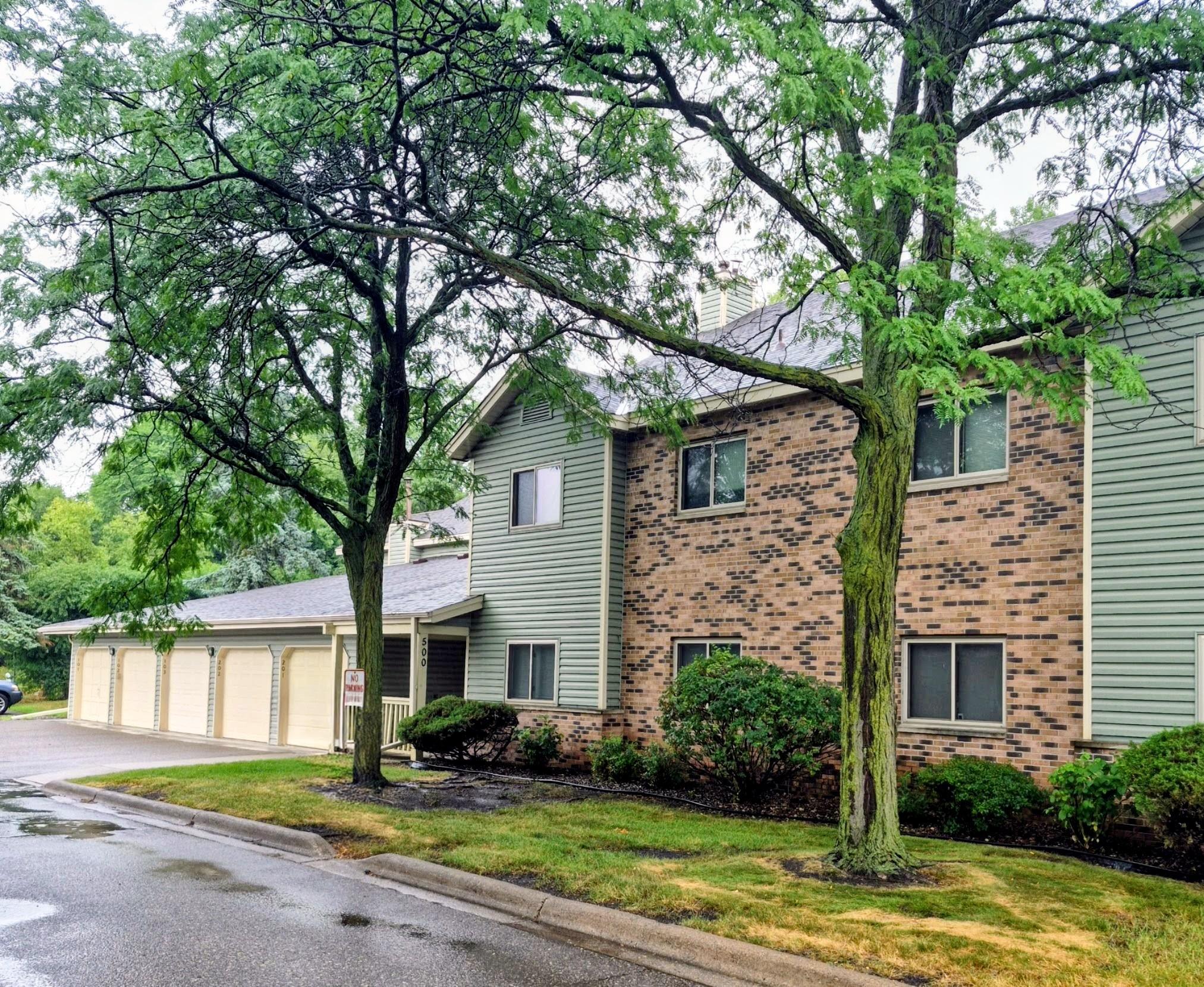 500 Etna Street Unit 102, Saint Paul MN 55106