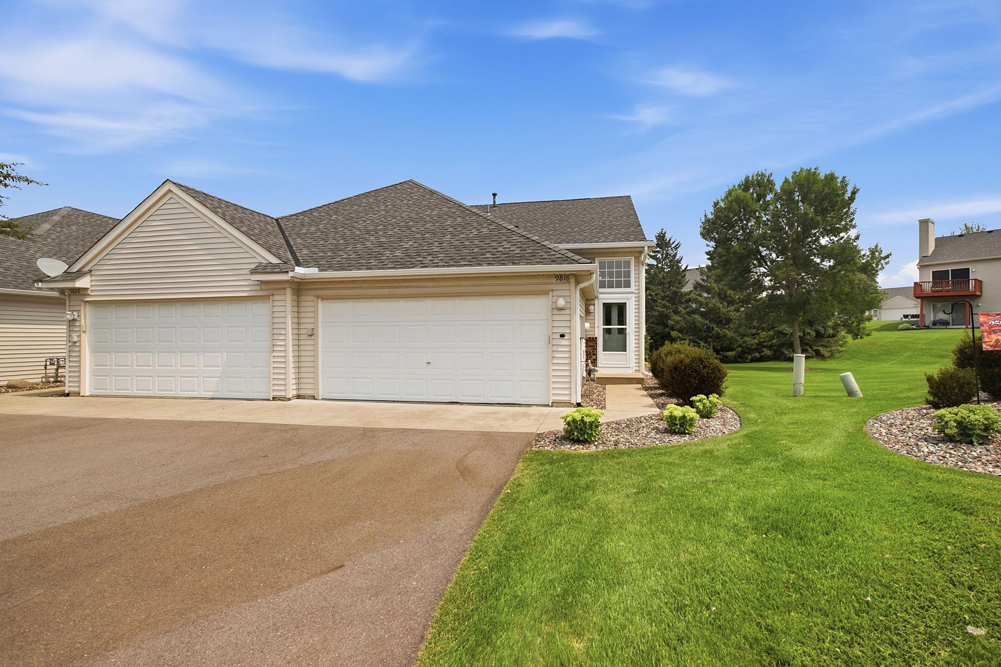 9816 Zinnia Lane N, Maple Grove MN 55369