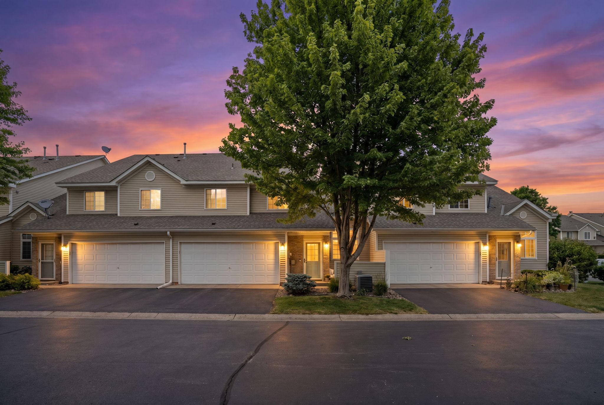 8854 Spring Lane, Woodbury MN 55125