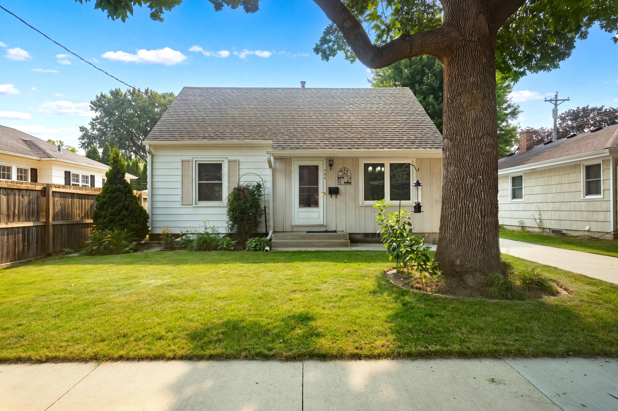 904 14th Avenue NE, Rochester MN 55906