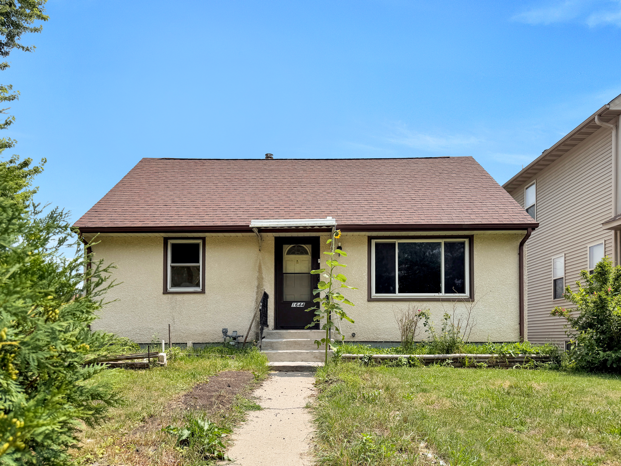 1644 Woodbridge Street, Saint Paul MN 55117