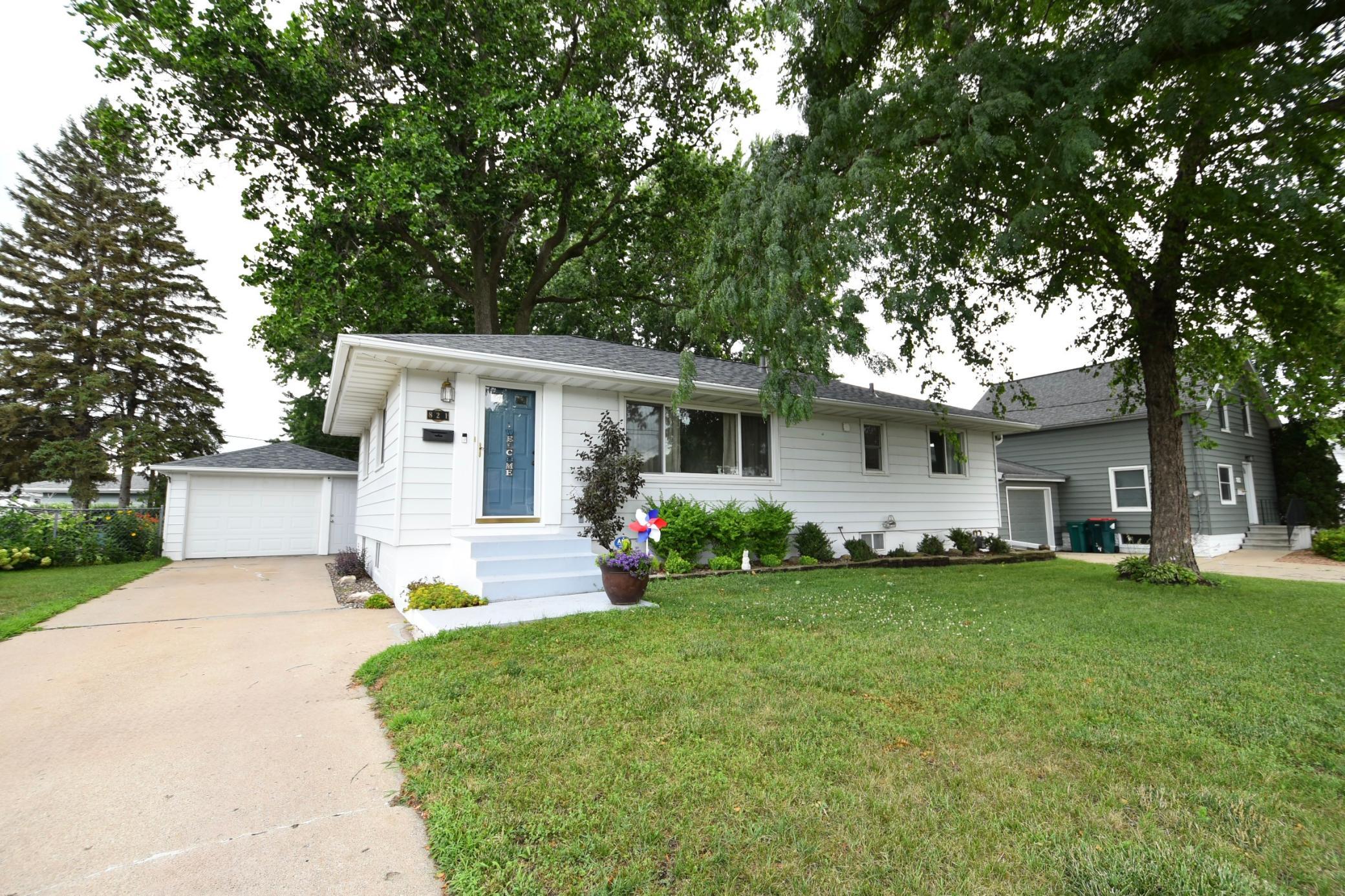 821 SE 12th Avenue SE, Rochester MN 55904