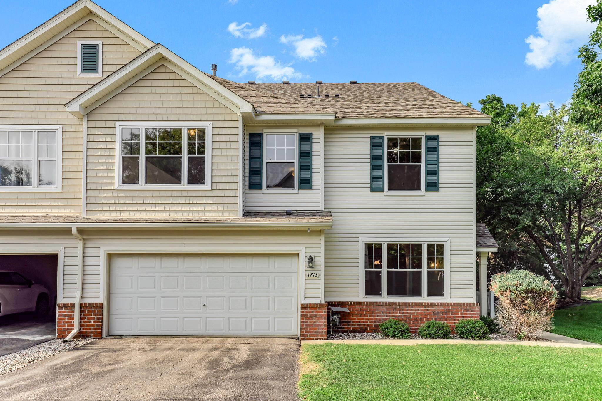 1713 Countryside Drive, Shakopee MN 55379
