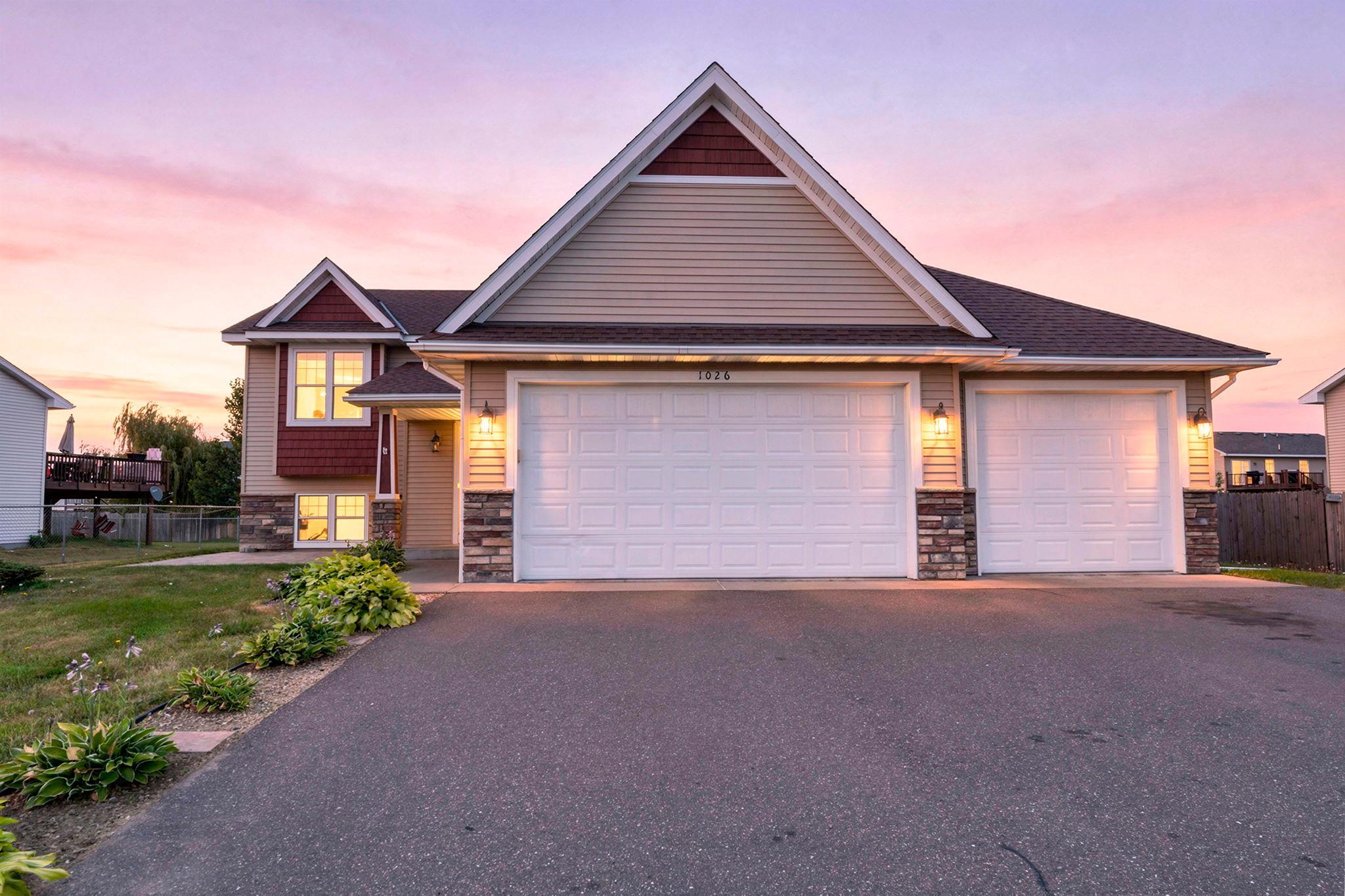 1026 Roosevelt Street S, Cambridge MN 55008