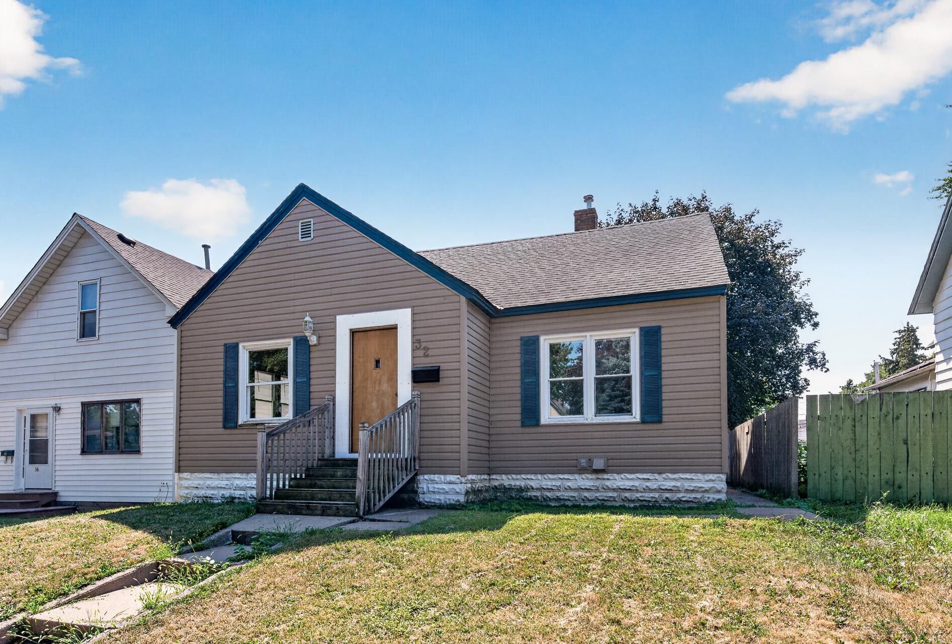 32 Maryland Avenue E, Saint Paul MN 55117