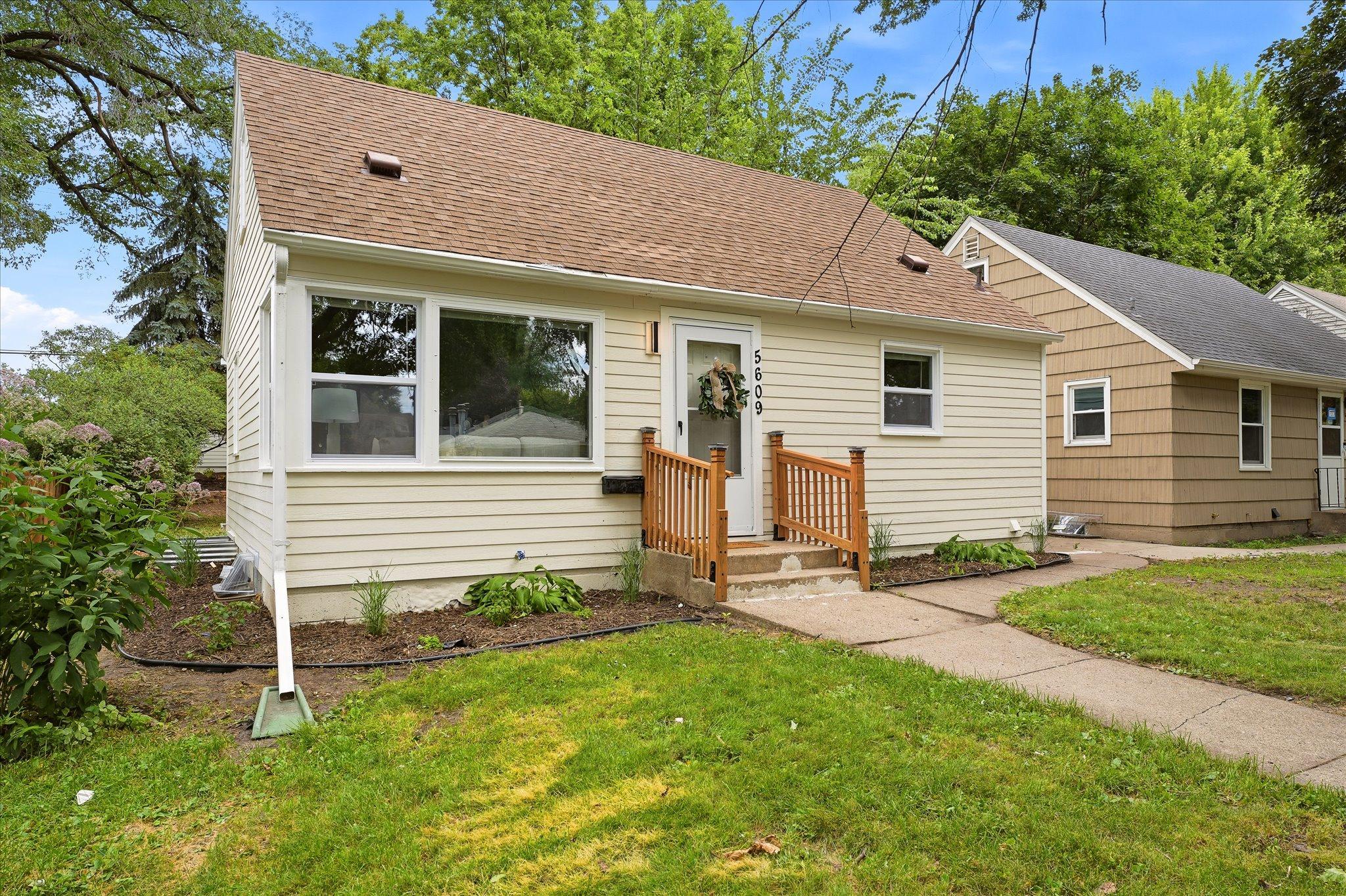 5609 27th Avenue S, Minneapolis MN 55417