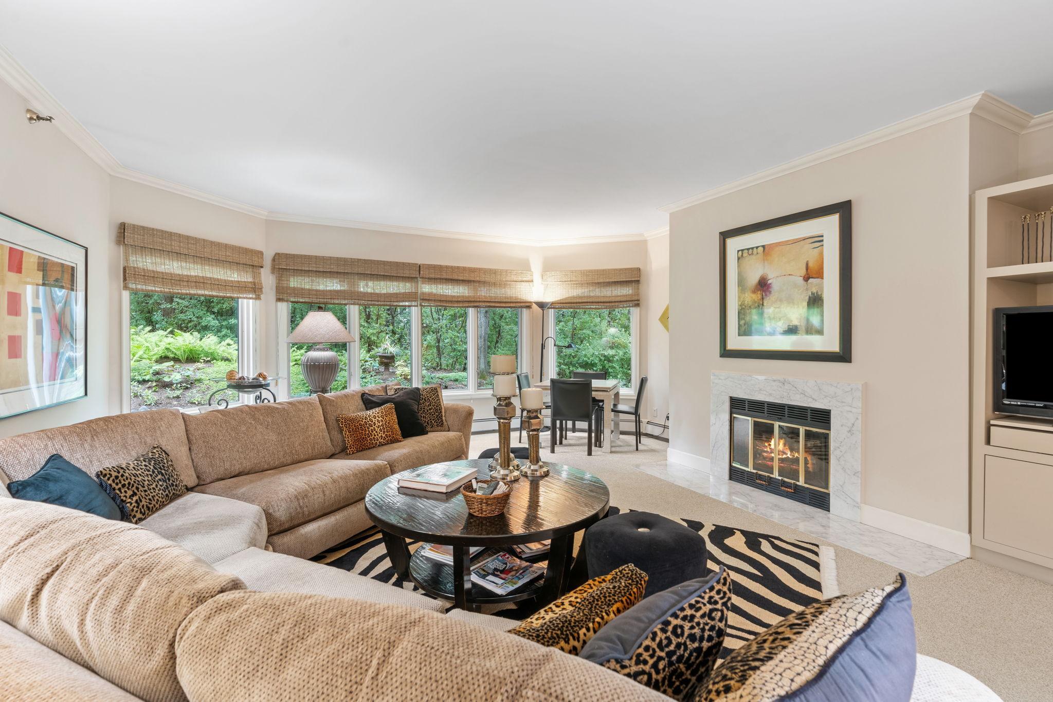 12700 Sherwood Place Unit 112, Minnetonka MN 55305