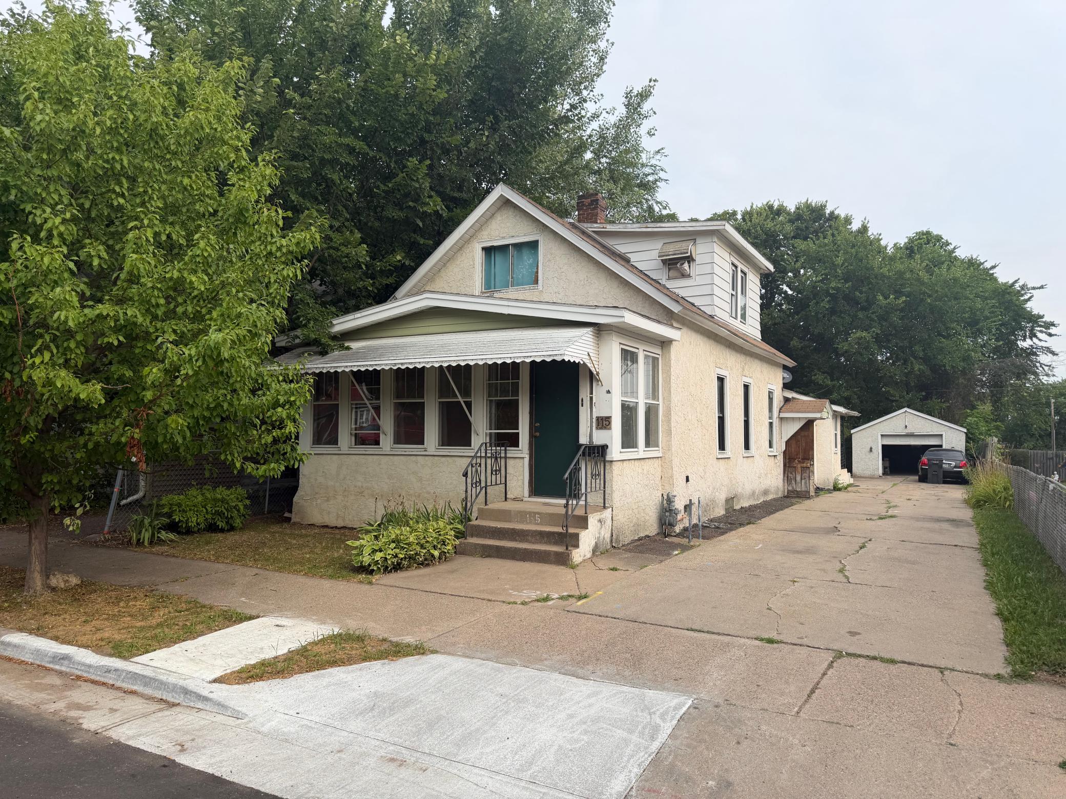 115 E Geranium, Saint Paul MN 55117