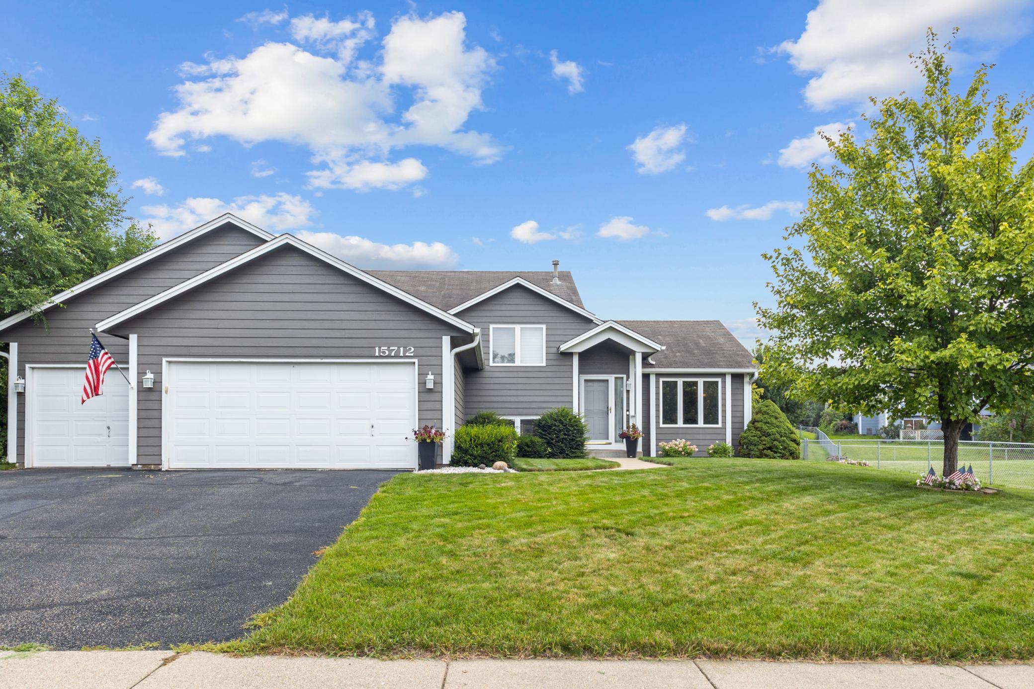 15712 Crocus Avenue W, Rosemount MN 55068