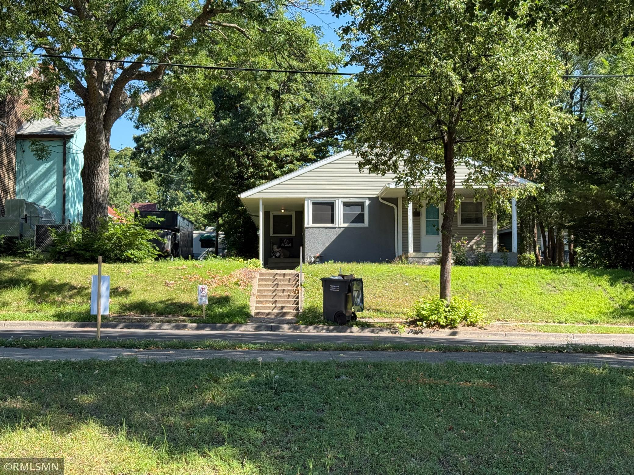 618 29th Avenue N, Minneapolis MN 55411