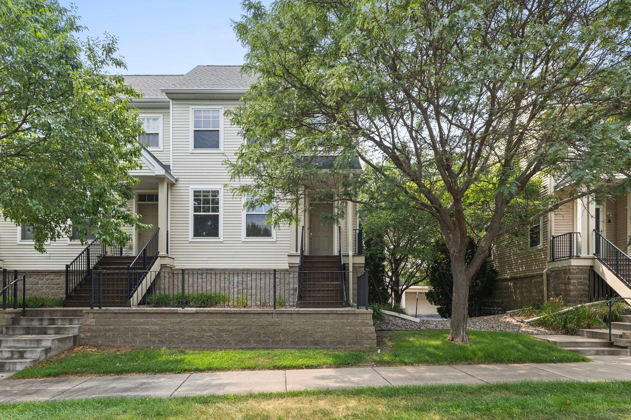 11323 Davenport Circle NE Unit F, Blaine MN 55449