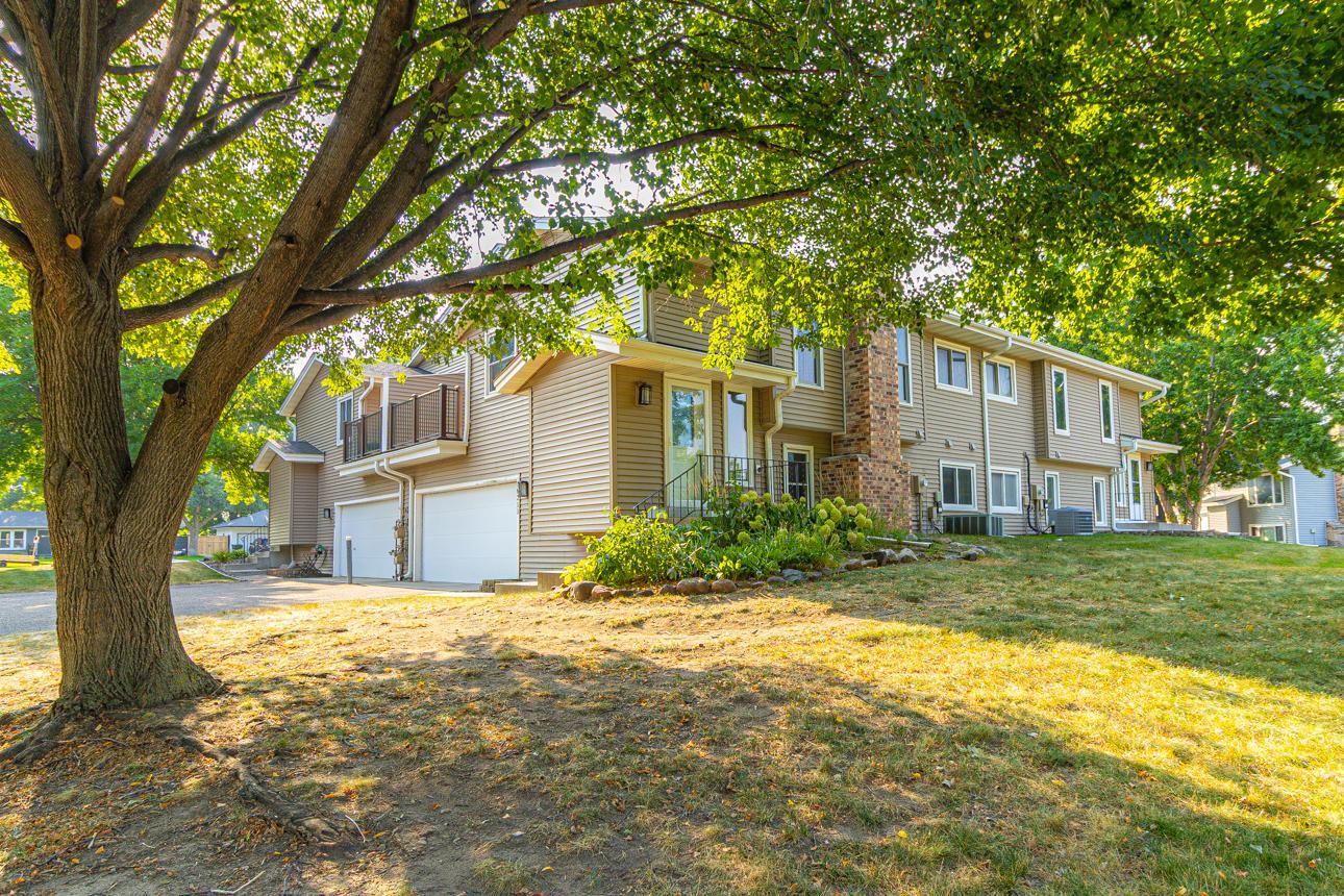 16211 Flagstaff Court S, Lakeville MN 55068