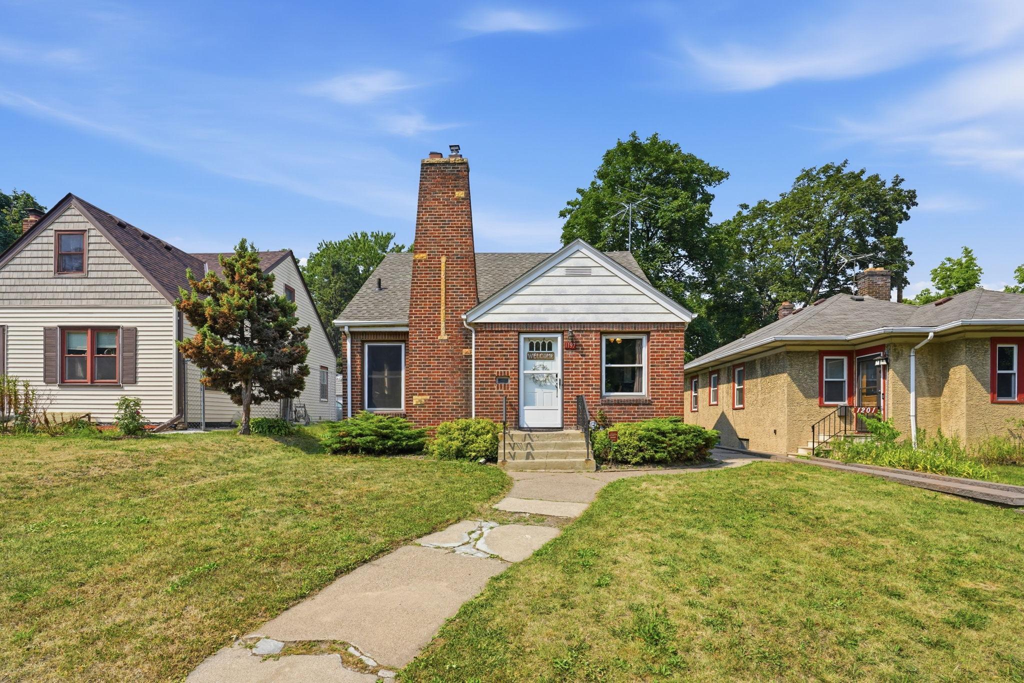 1197 Mclean Avenue, Saint Paul MN 55106