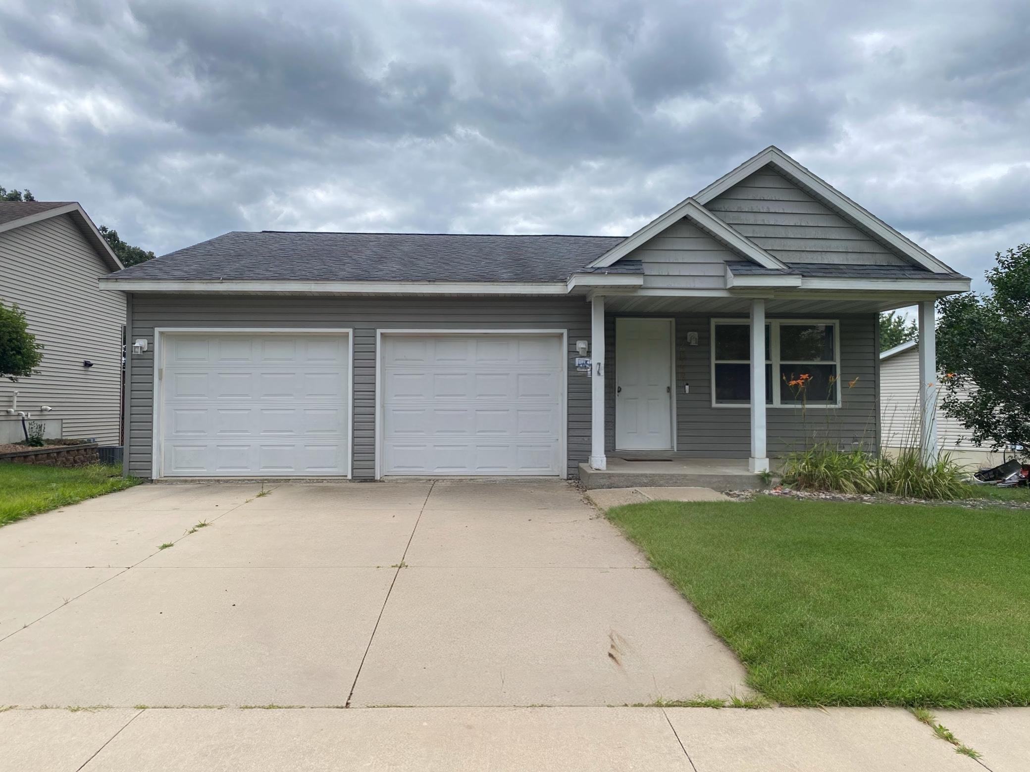 2848 Knollwood Drive SE, Rochester MN 55904