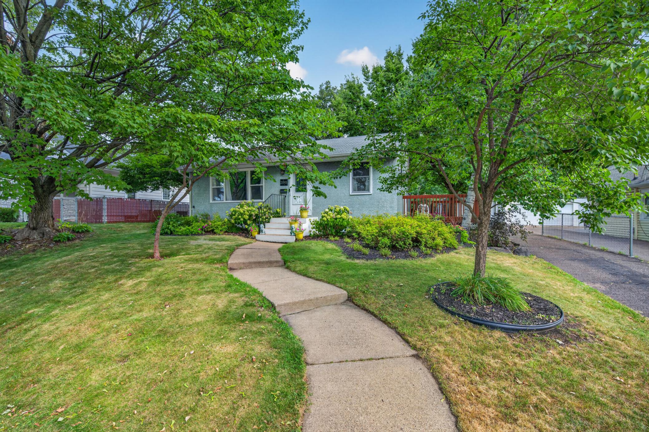 2093 Sherwood Avenue, Saint Paul MN 55119