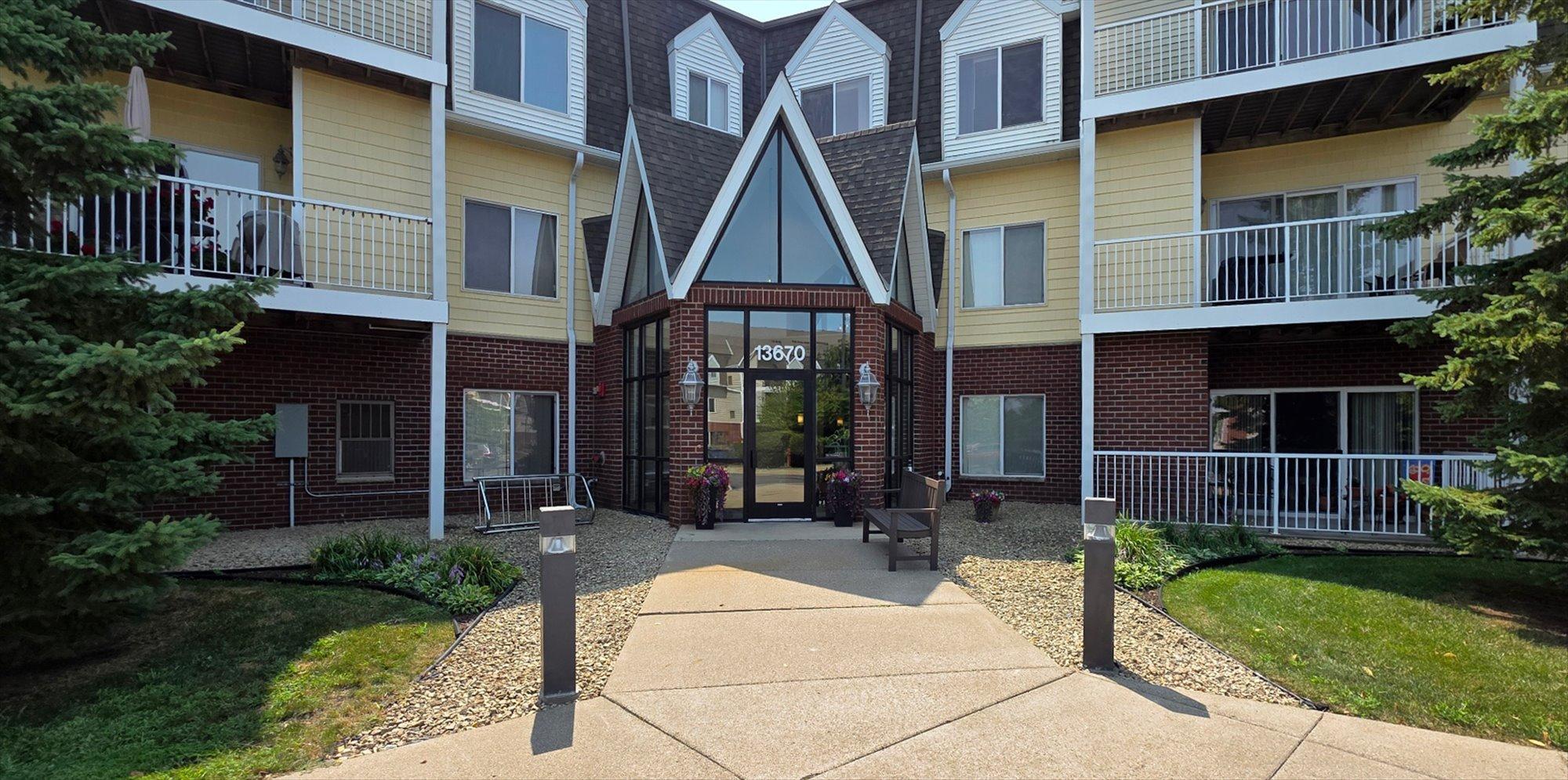 13670 Carrach Avenue Unit 208, Rosemount MN 55068
