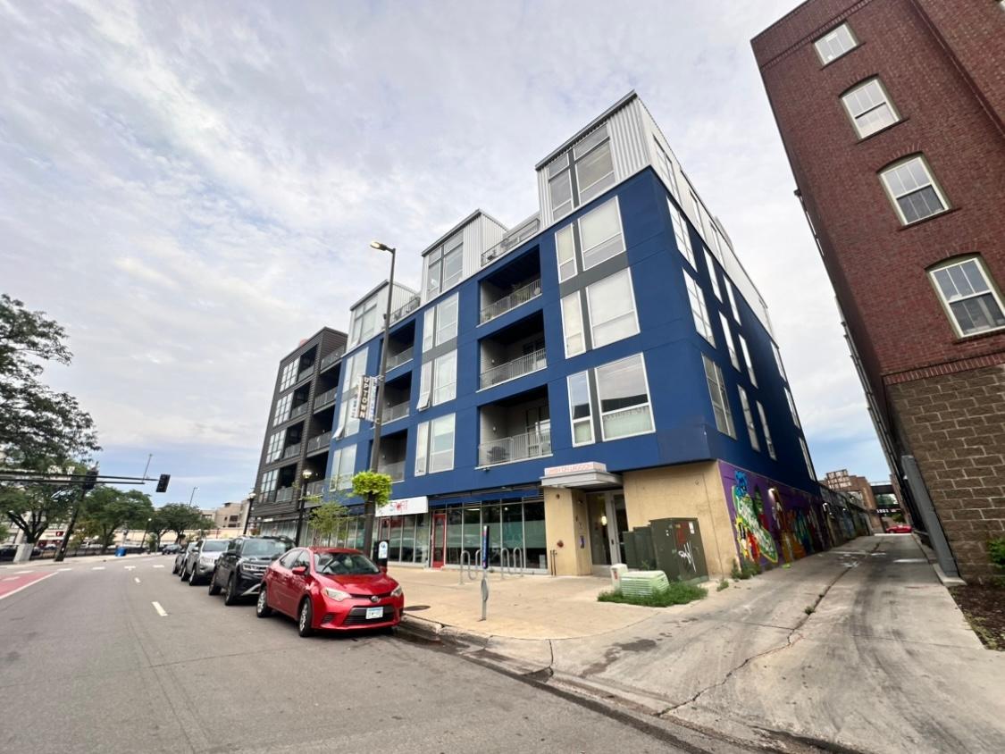 1211 Lagoon Avenue Unit 405, Minneapolis MN 55408