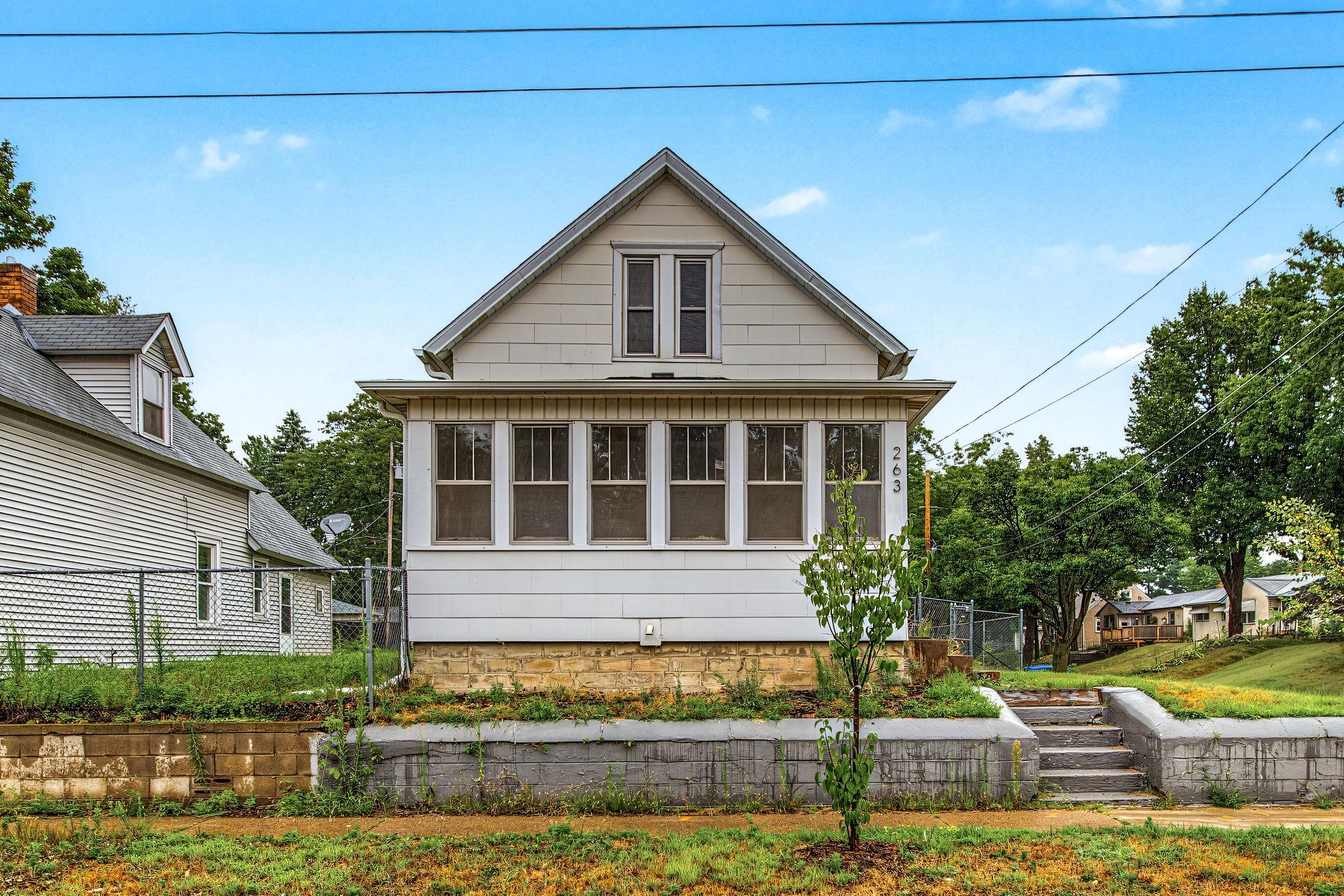 263 Cottage Avenue W, Saint Paul MN 55117