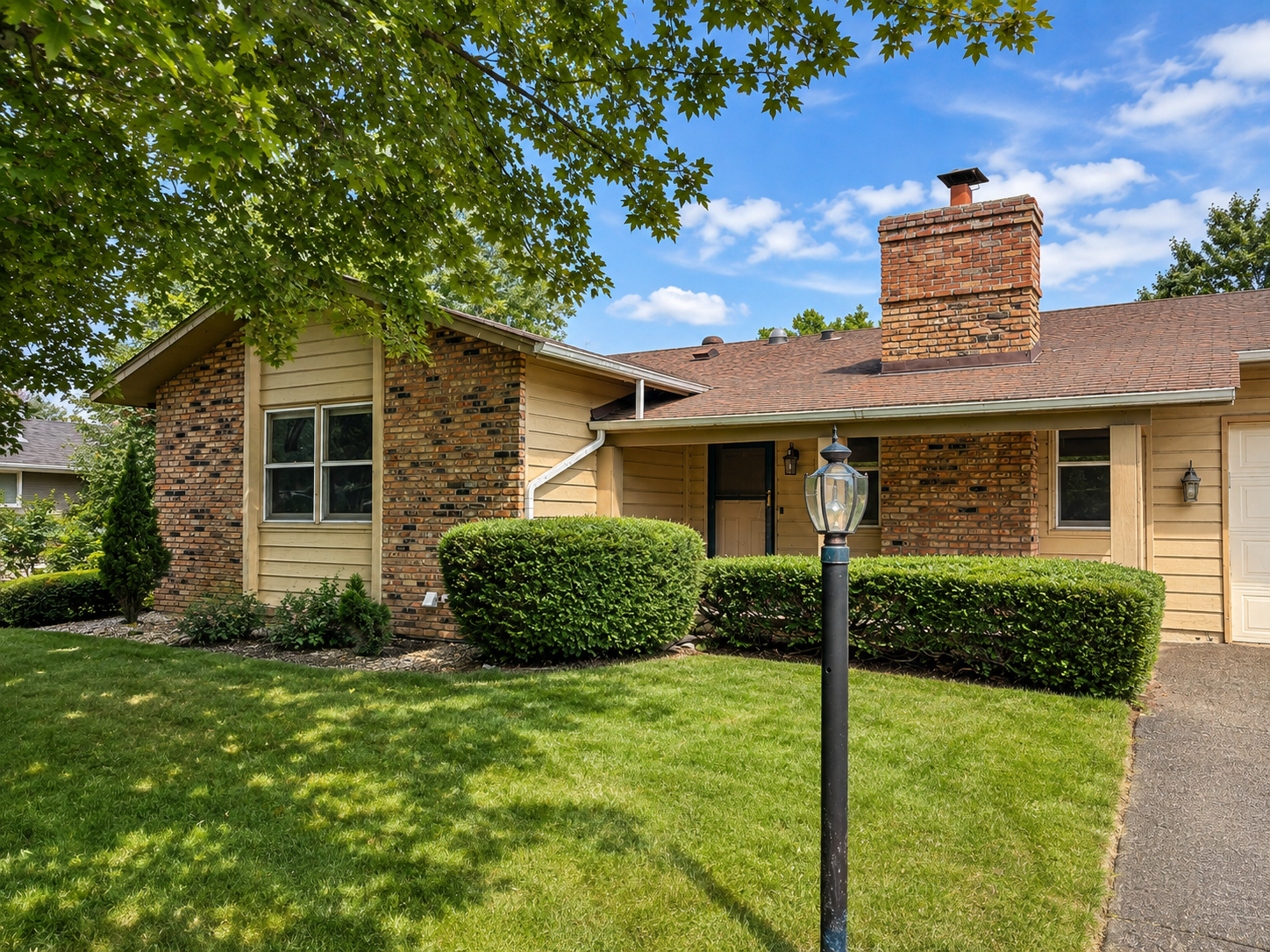 6116 Oakwood Road, Woodbury MN 55125