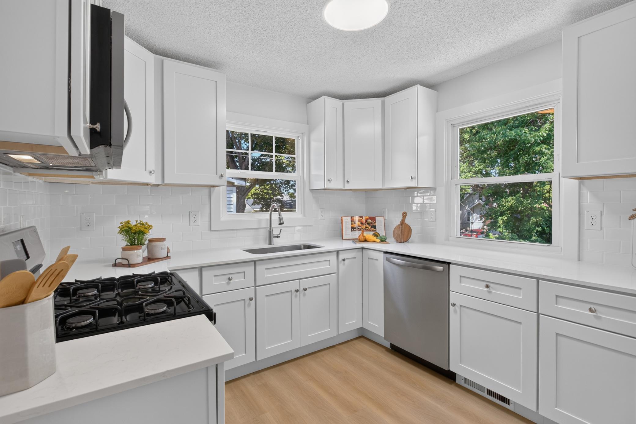 3722 Fremont Avenue N, Minneapolis MN 55412