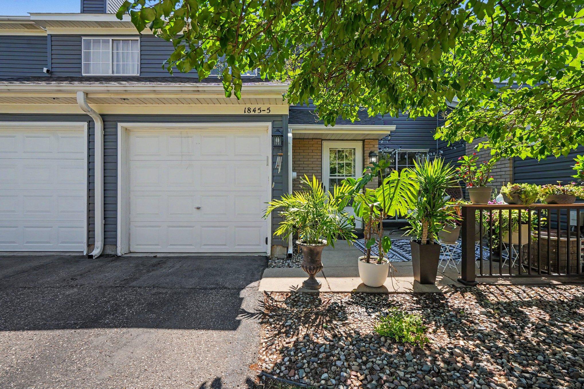 1845 Donegal Drive Unit 5, Woodbury MN 55125
