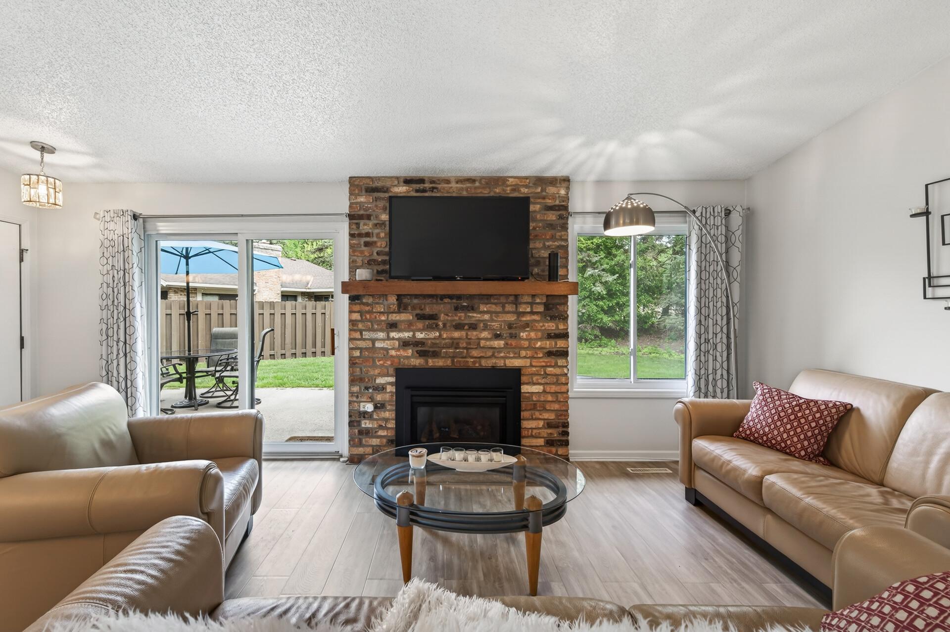 9601 Lonsdale Circle, Minnetonka MN 55305