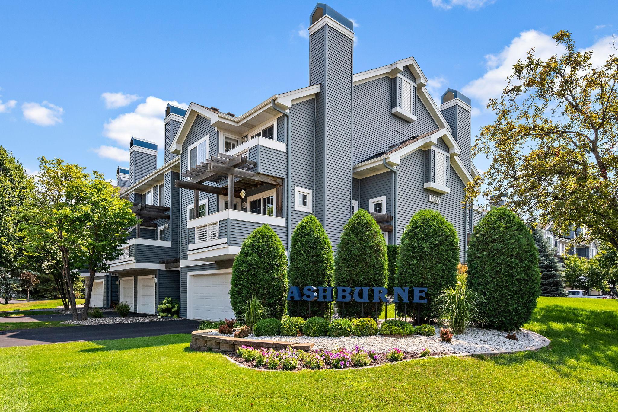 15665 24th Avenue N Unit F, Plymouth MN 55447