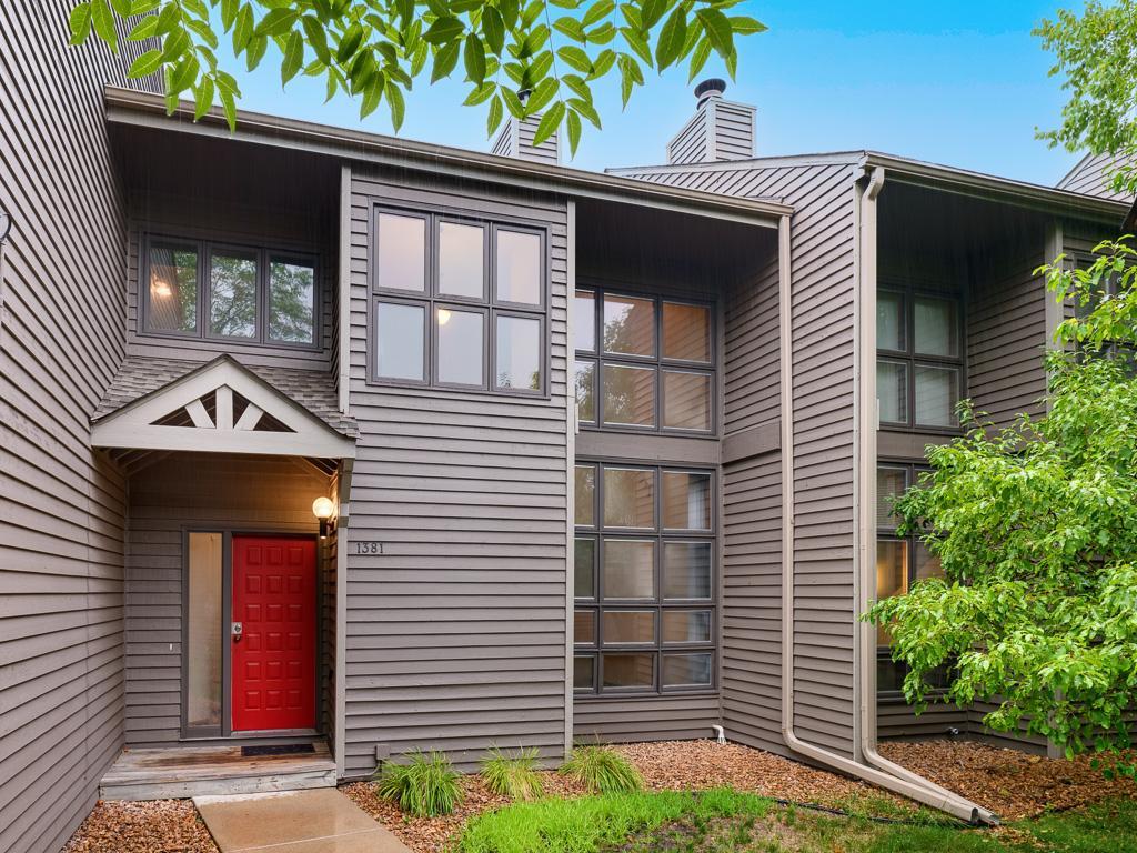 1381 Spencer Road W, Saint Paul MN 55108