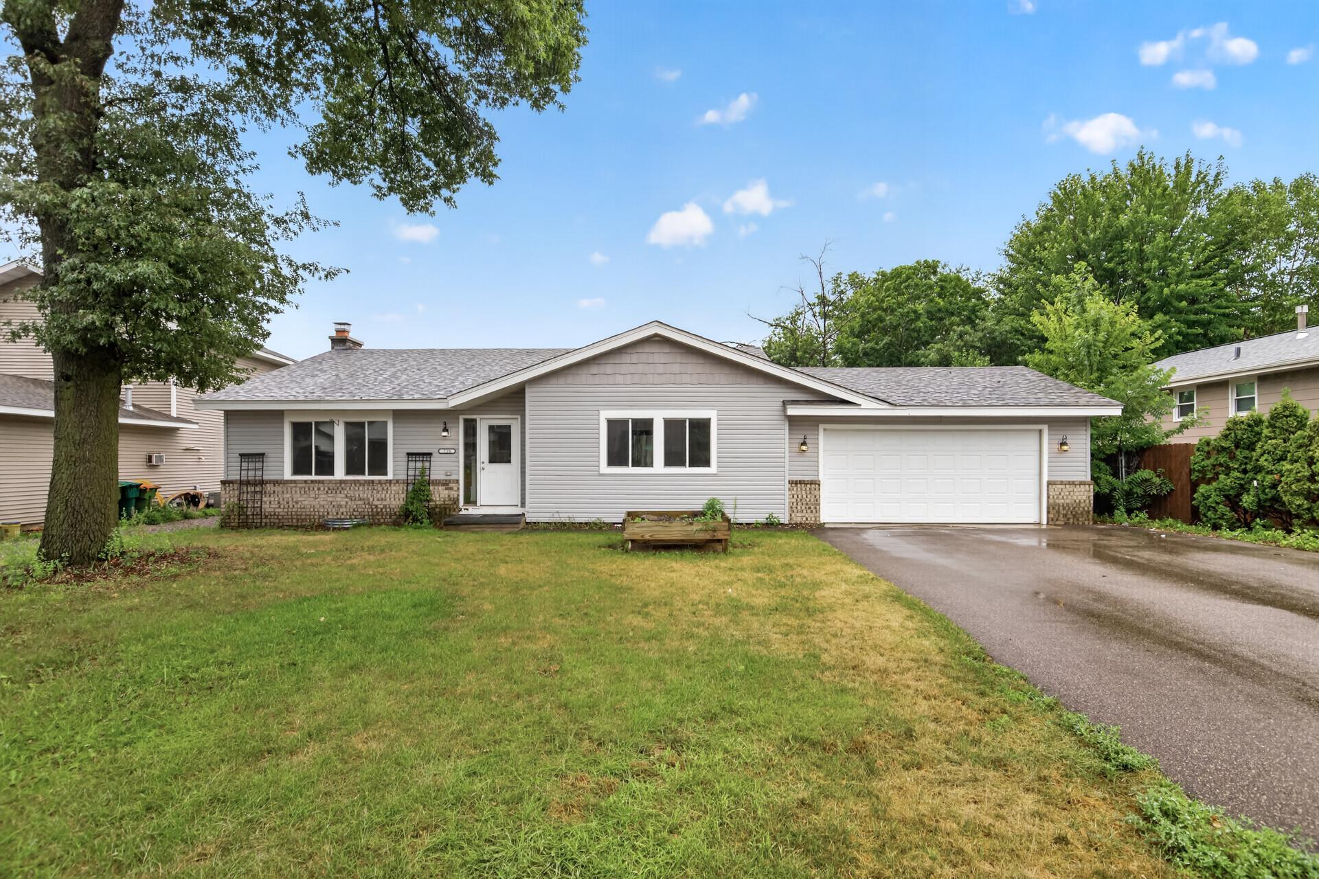 710 129th Avenue NE, Blaine MN 55434